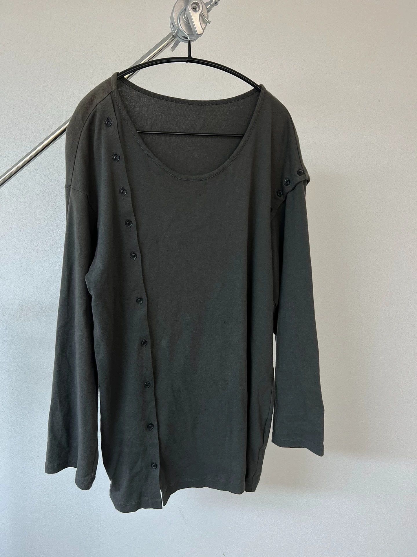 Yohji Yamamoto Yohji Yamamoto Button Detachable Cuffs Long Tee L Size L / US 10 / IT 46 - 1 Thumbnail