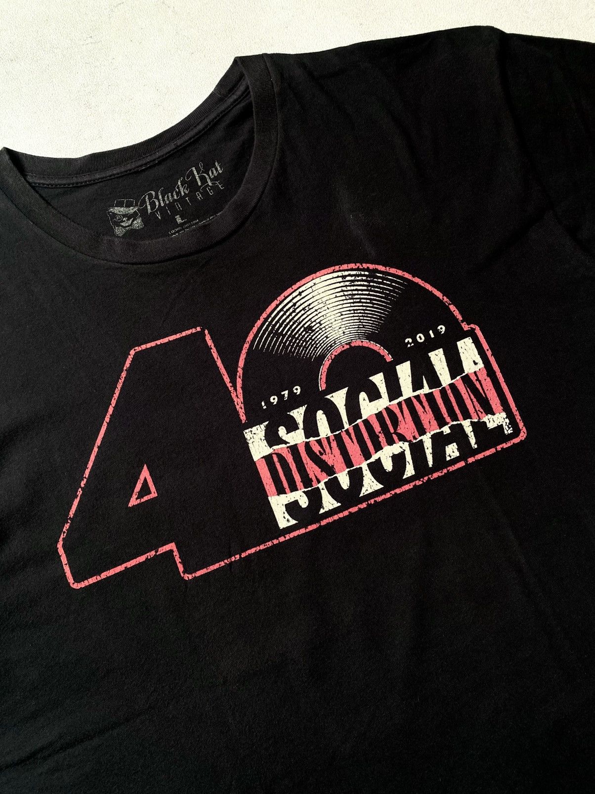 Band Tees Vintage SOCIAL DISTORTION 40th Anniv Tour 2019 Tshirt Size US L / EU 52-54 / 3 - 4 Thumbnail
