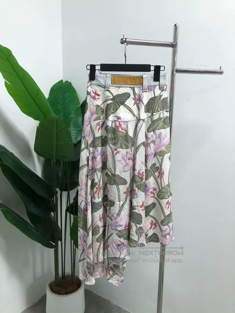 Loewe Loewe Lotus Flower Print Skirt Size 42" / US 20 - 2 Thumbnail