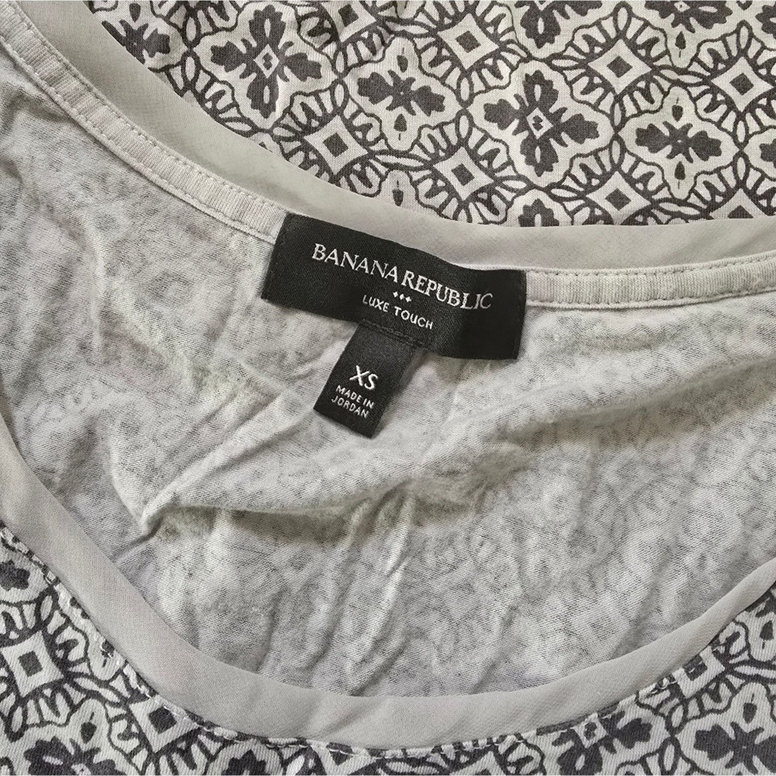 Banana Republic Light Grey Detailed BR Short Sleeve Size XS / US 0-2 / IT 36-38 - 3 Thumbnail