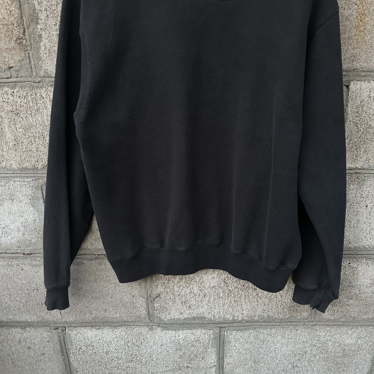 Champion Vintage Champion Sweatshirt Small Logo Size M Y2K 00s Used Size US M / EU 48-50 / 2 - 7 Thumbnail