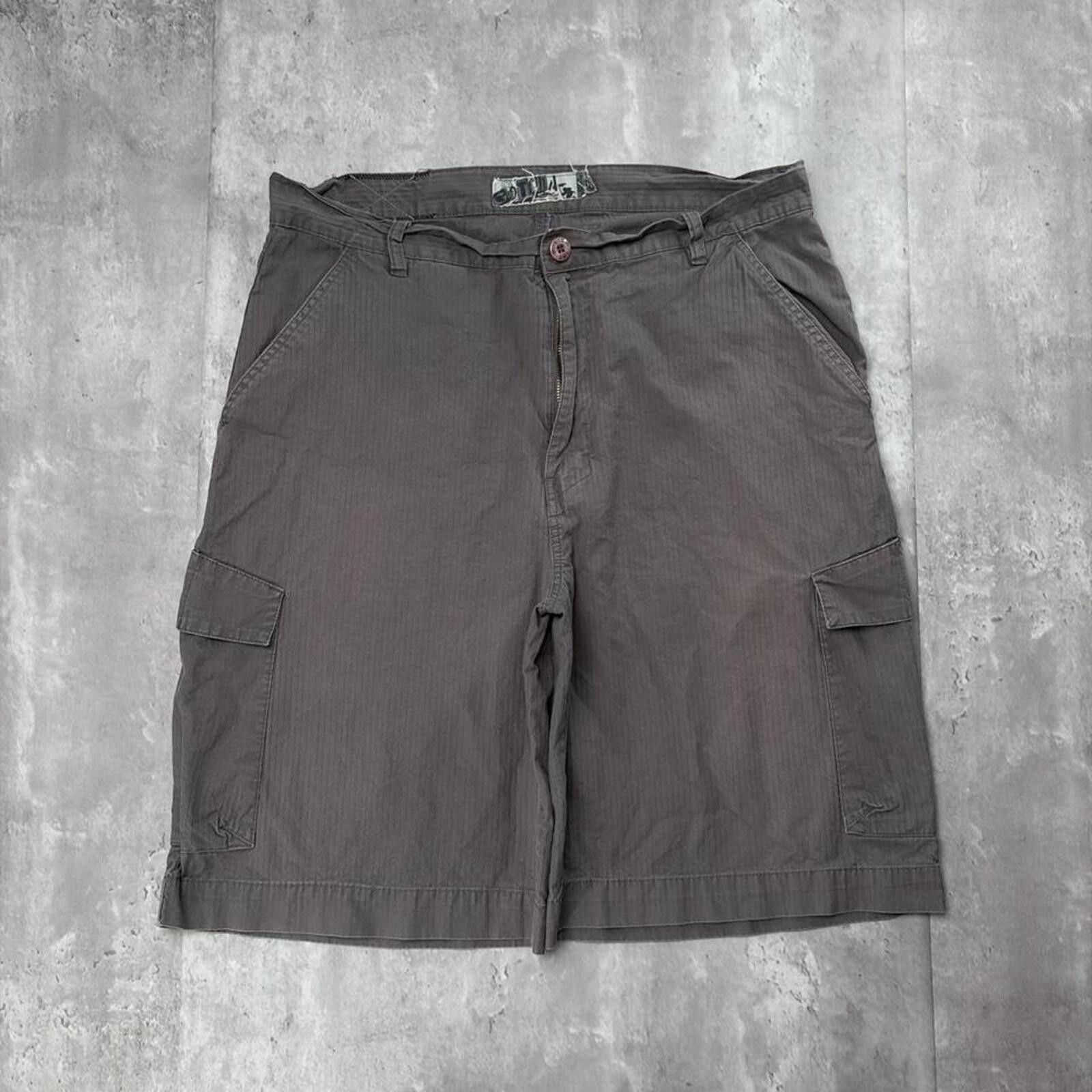 Gotcha Vintage Grey Gotcha Surf Grunge Gothic Baggy Cargo Shorts Size US 36 / EU 52 - 2 Thumbnail