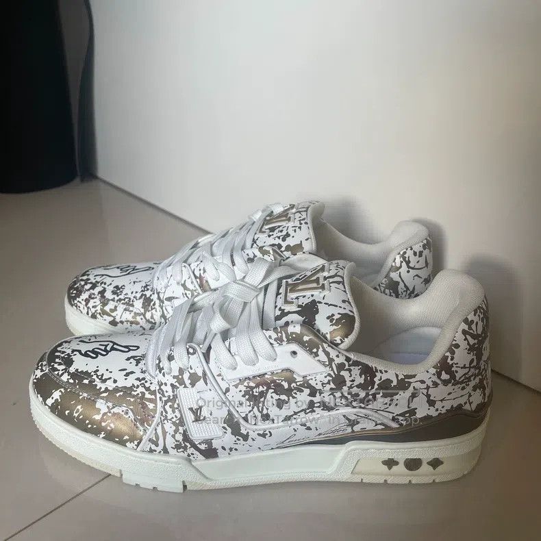 Louis Vuitton Louis Vuitton Trainer Artist Milan Limited 250 pairs of lo Size US 9 / EU 42 - 1 Thumbnail