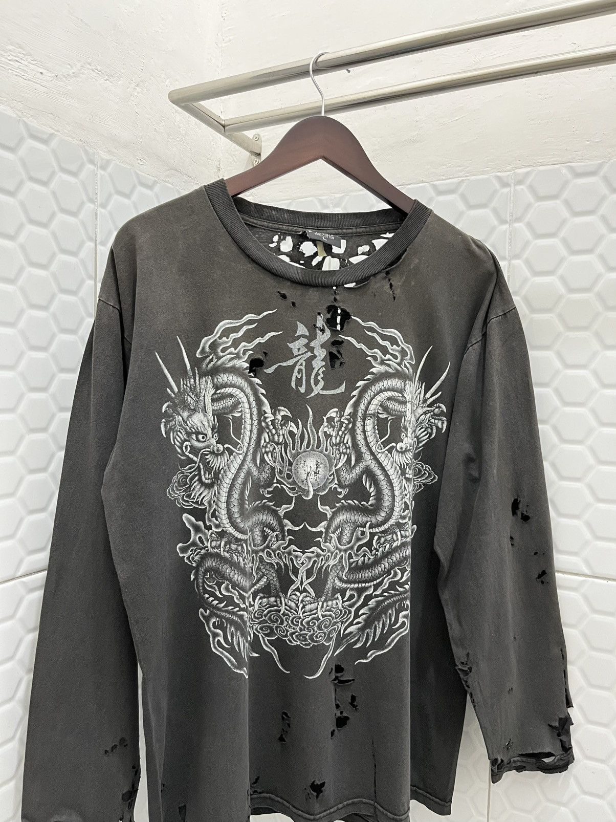 4GSELLER × Vintage Vintage 90's Thrased Dragon Yin Yang Longsleeve Size US L / EU 52-54 / 3 - 3 Thumbnail