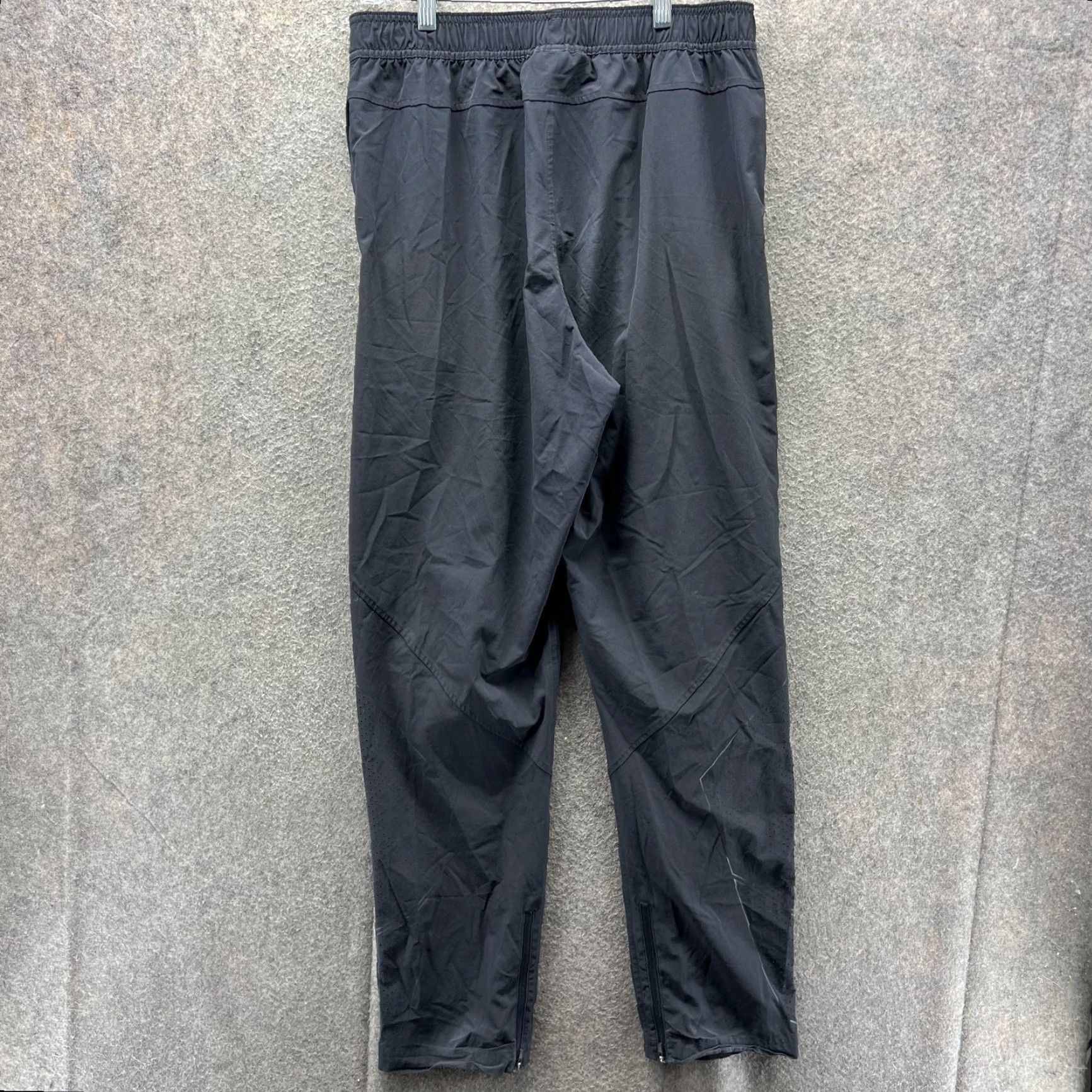 Under Armour Under Armour Pants Mens Large Black HeatGear Fitted Track Running Size US 33 - 2 Thumbnail