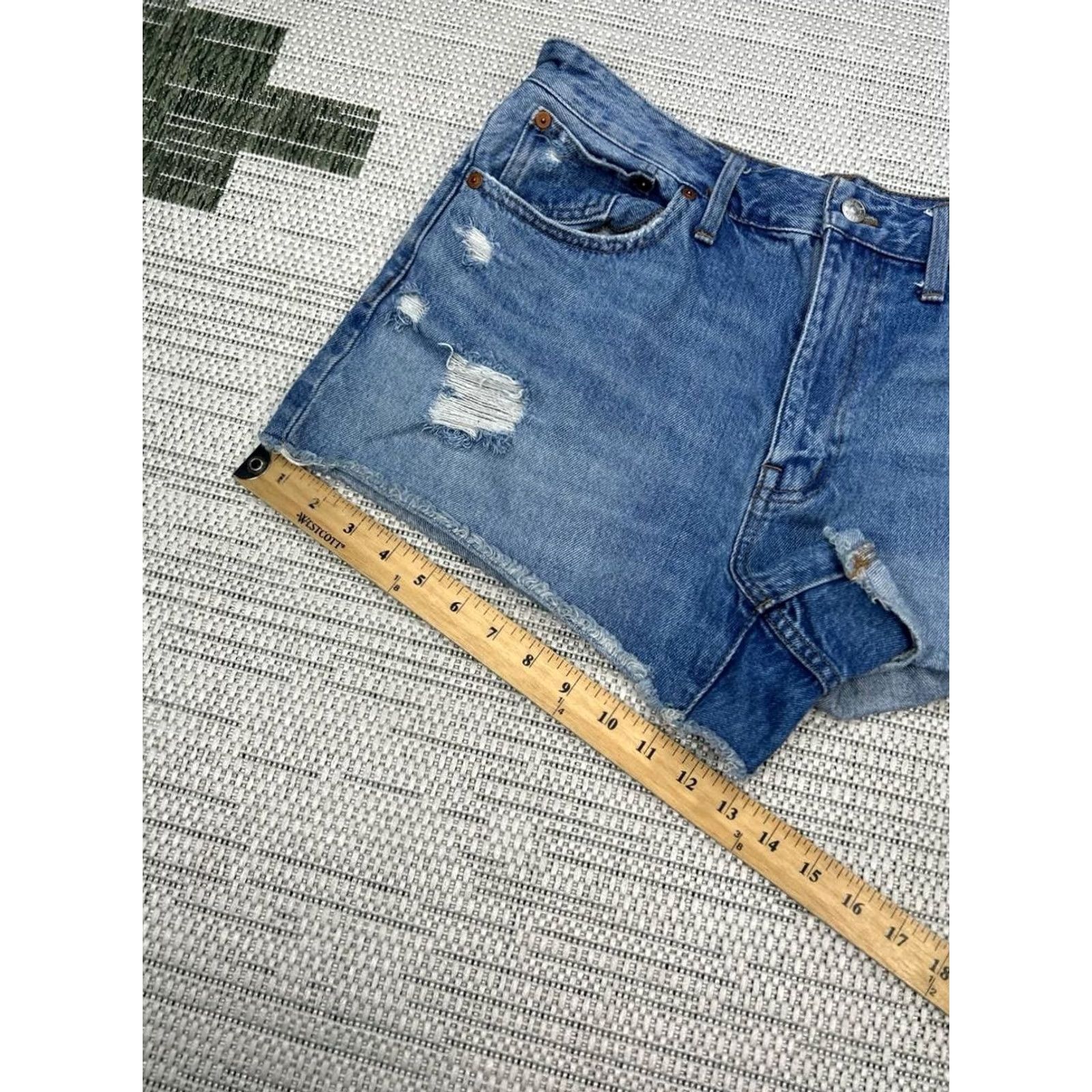 Madewell Madewell Shorts Womens Blue Denim Cut Off Distressed High Rise Relaxed Fit Size 29 Size 29" - 4 Thumbnail
