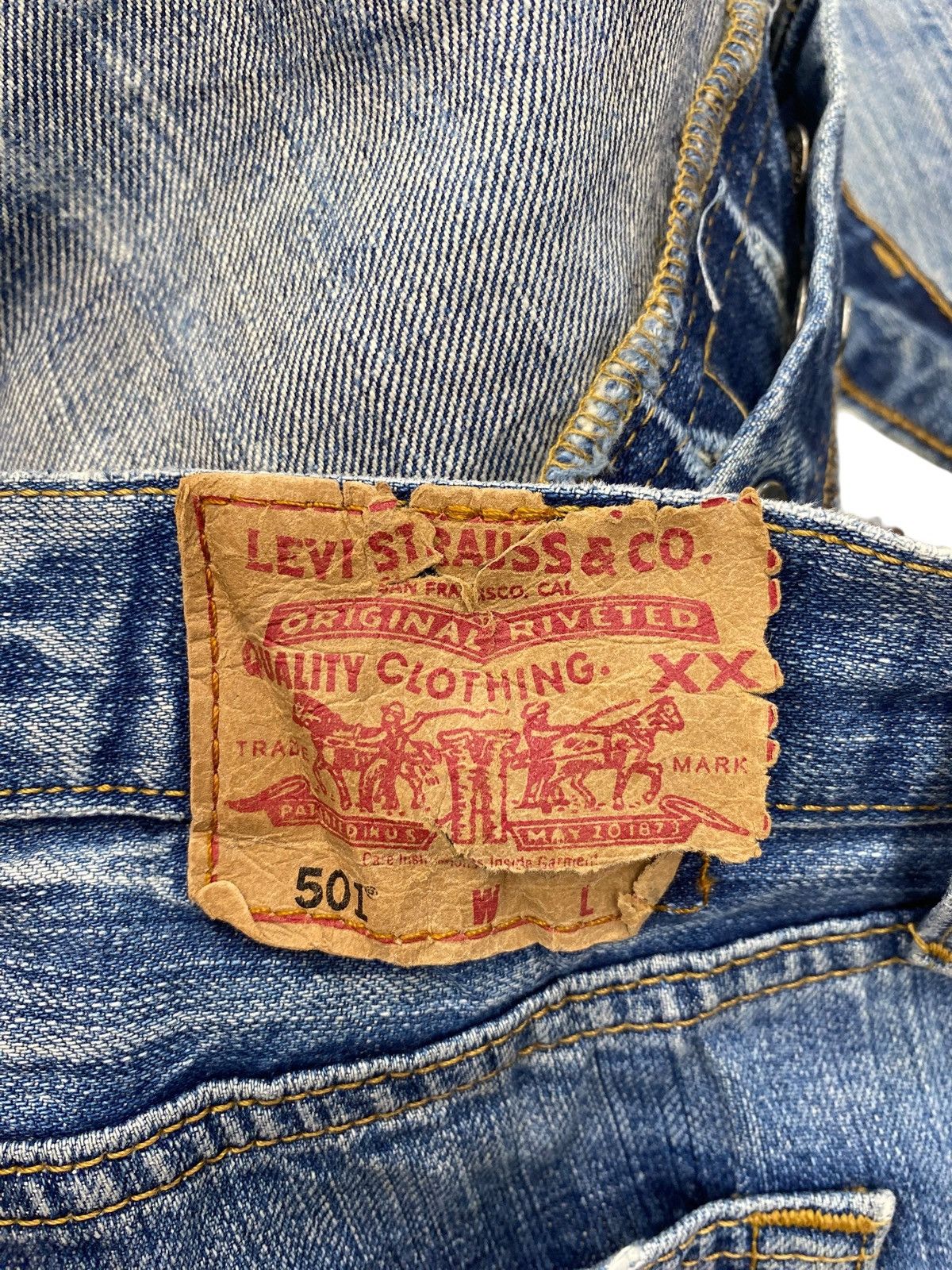 Levi's Vintage Levi’s Faded Wash Ripped Style Loose Jeans Size US 28 / EU 44 - 15 Thumbnail