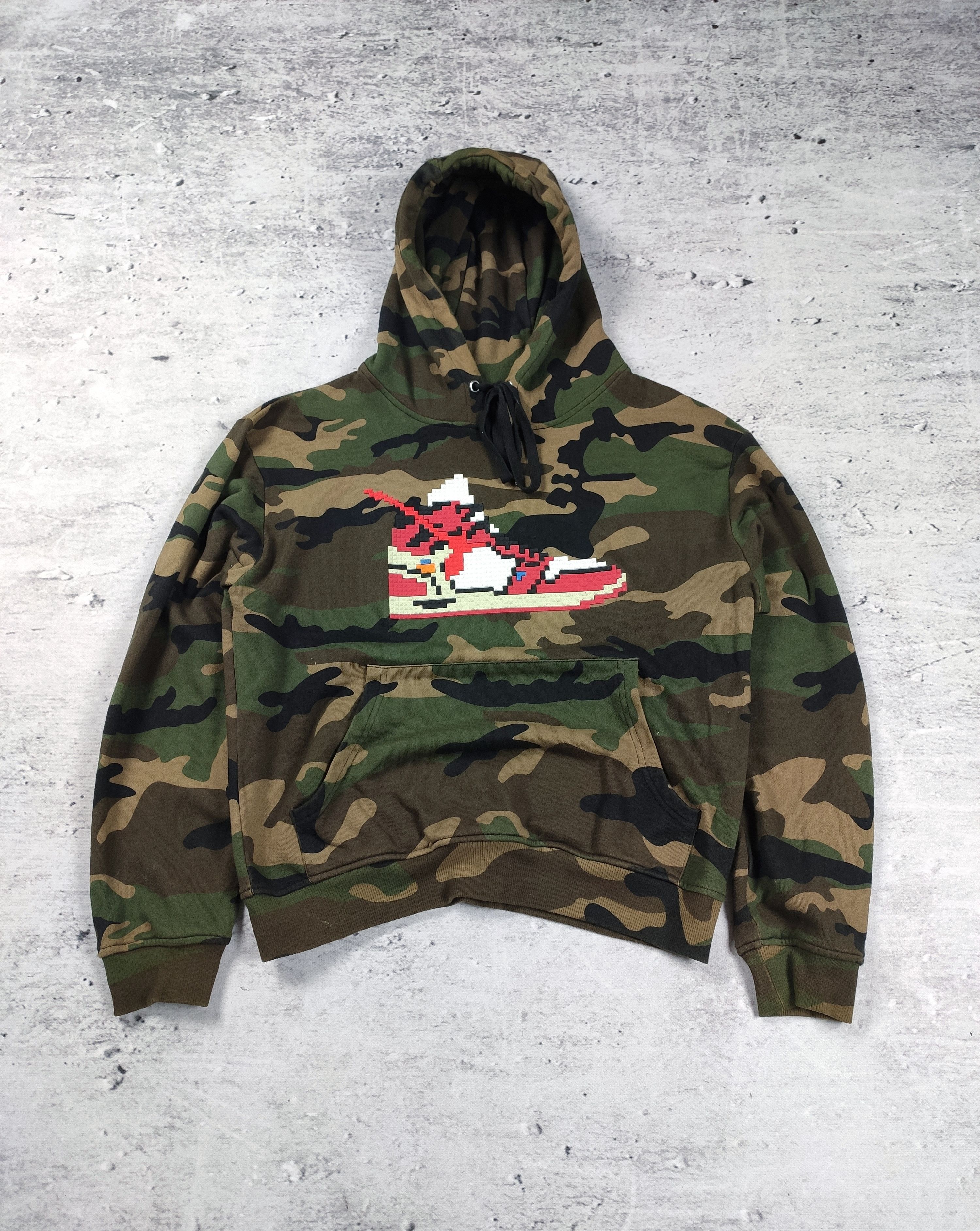 Mostly Heard Rarely Seen Mostly Heard Rarely Seen camo hoodie sneaker boxy Size US S / EU 44-46 / 1 - 1 Thumbnail