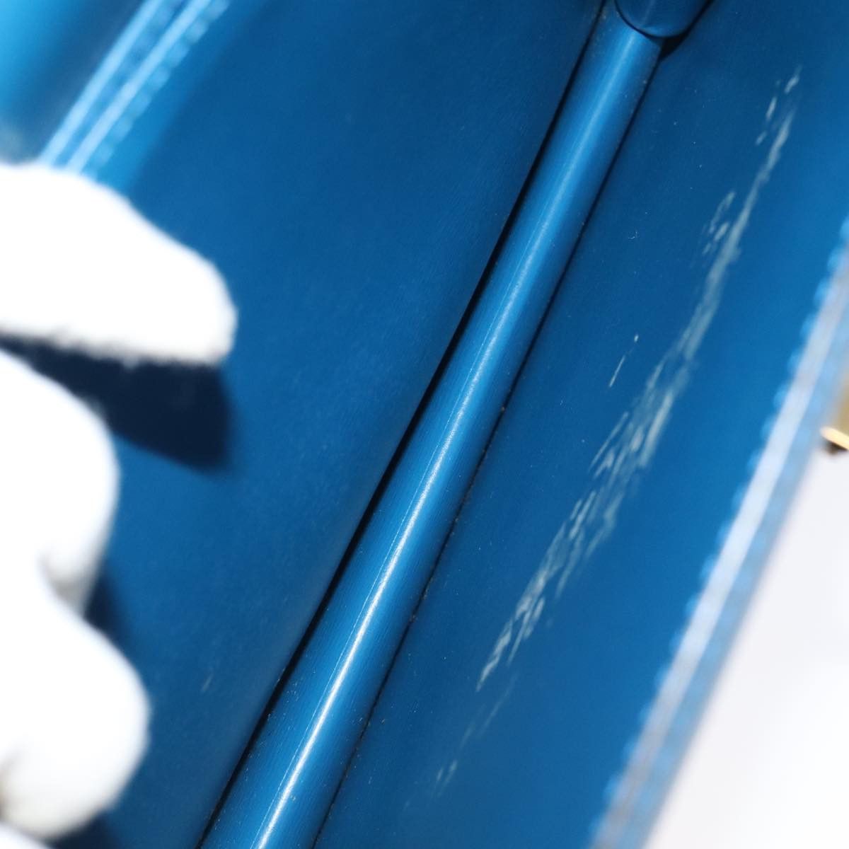 Louis Vuitton LOUIS VUITTON Epi Capuchin Shoulder Bag Blue M52345 Size ONE SIZE - 16 Thumbnail