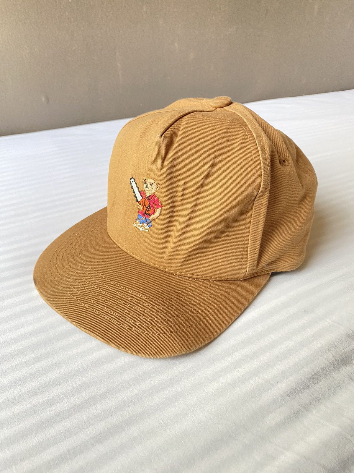 Wry waro chainsaw bear cap