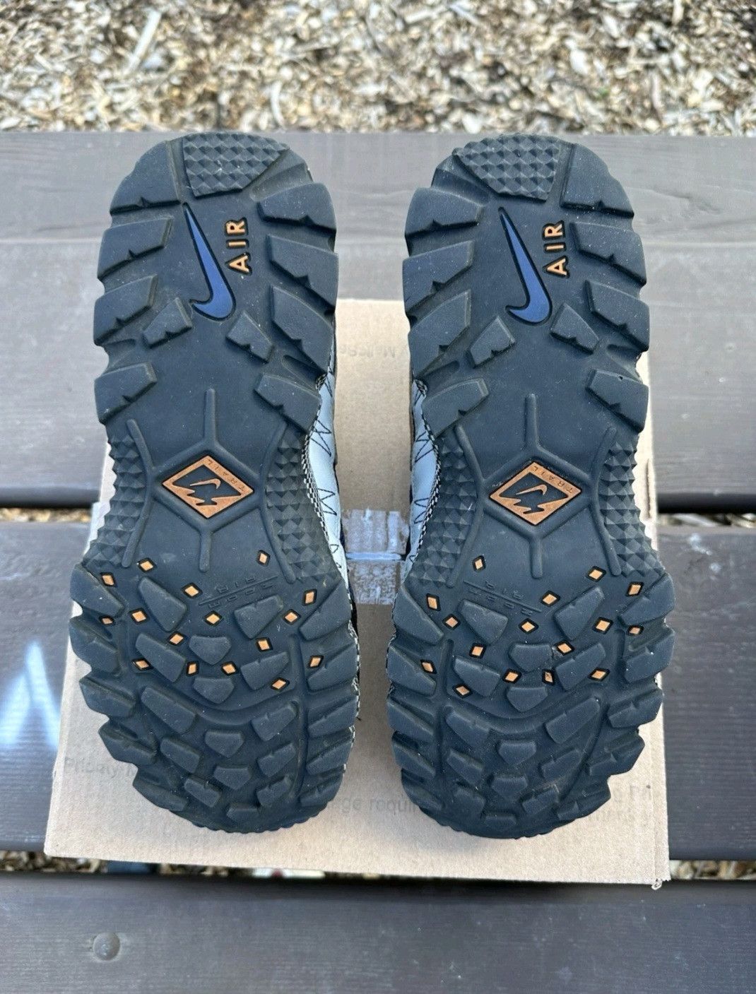 Nike Nike Air Humara QS Midnight Navy FJ7098300 Size 9.5 Men Size US 9.5 / EU 42-43 - 6 Thumbnail