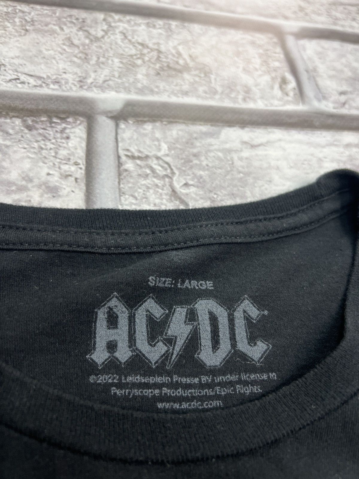 AC/DC × Band Tees × Vintage AC/DC World Tour 1982 T-shirt Size US L / EU 52-54 / 3 - 6 Thumbnail
