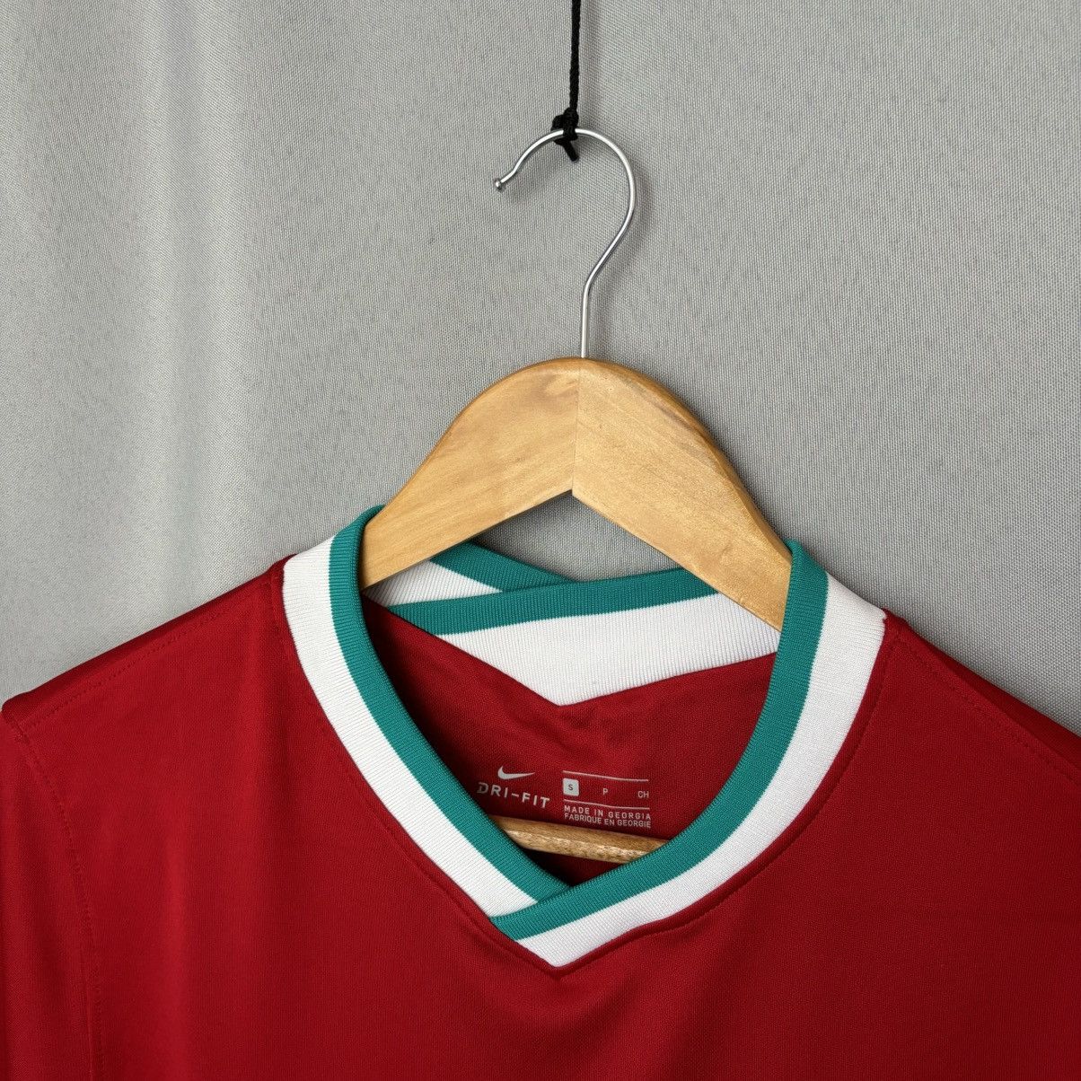 Nike Nike FC Liverpool jersey red small sportswear Size US S / EU 44-46 / 1 - 3 Thumbnail