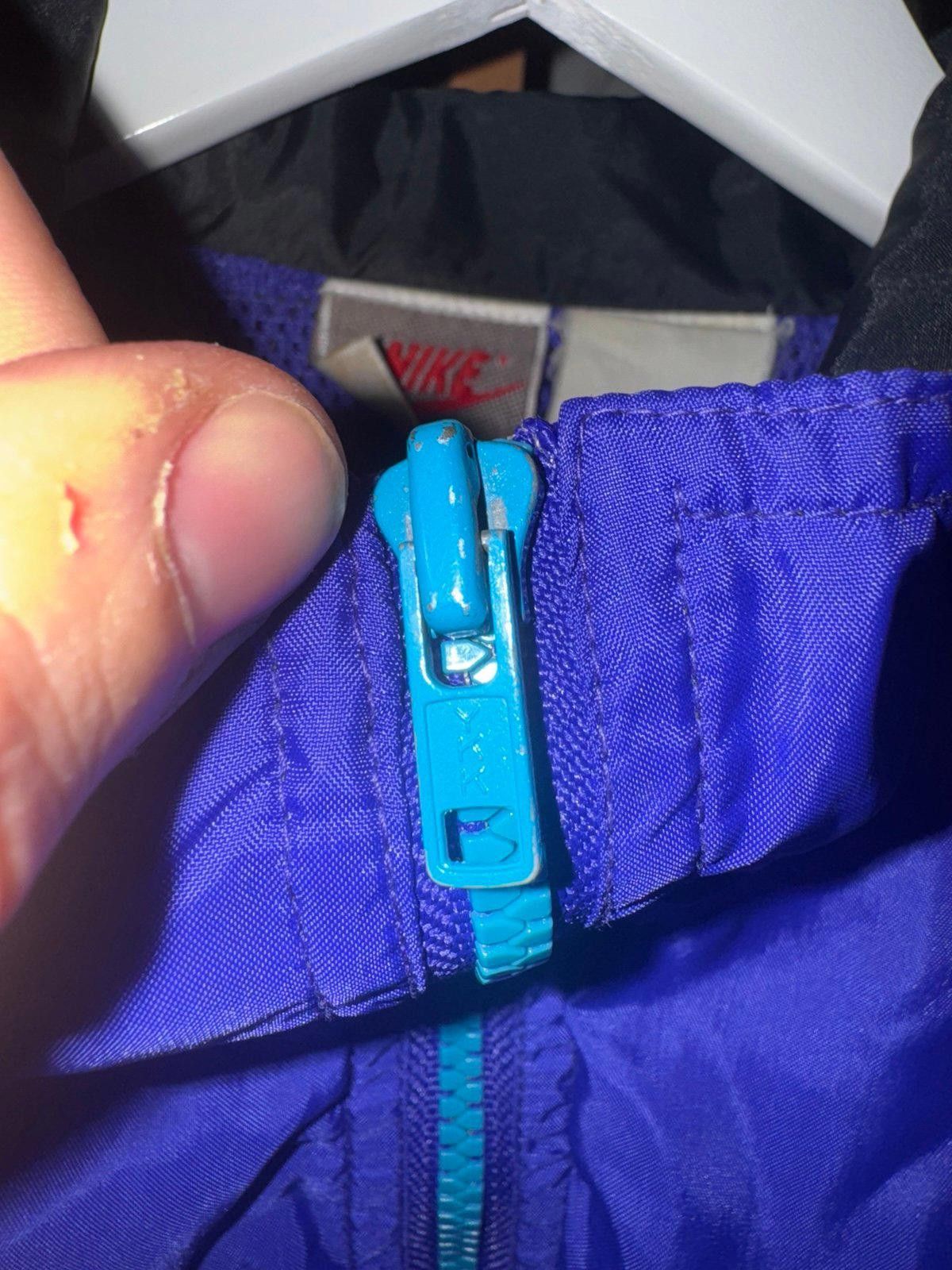 Nike 90s Nike Black/Turquoise Zip-Up Windbreaker Jacket Rare Sz M Size US M / EU 48-50 / 2 - 6 Thumbnail