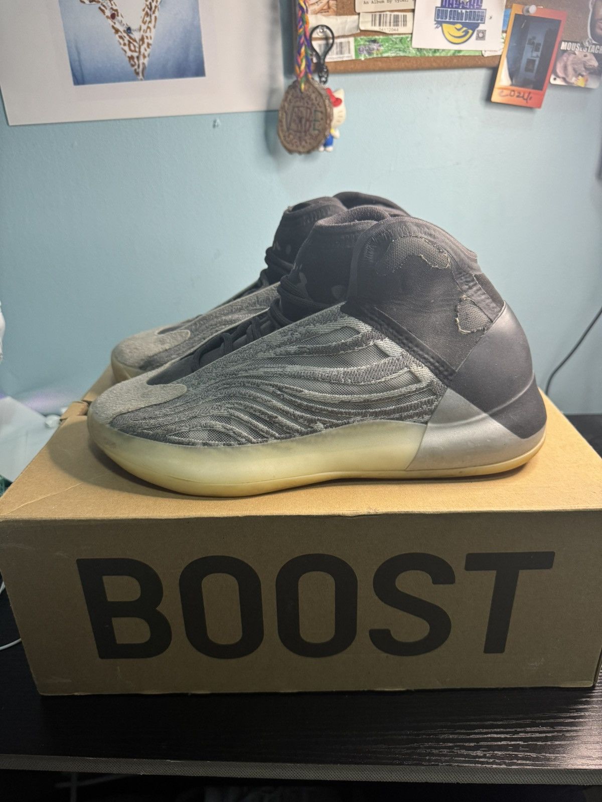 Adidas × Kanye West × Yeezy YEEZY QNTM BARIUM Size US 9.5 / EU 42-43 - 1 Thumbnail