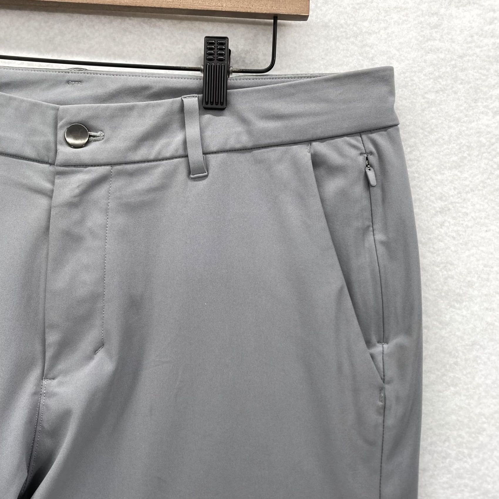 Lululemon Lululemon Mens Golf Chino Pants 34 Gray Performance Tech Stretch Zip Pocket Size US 34 / EU 50 - 3 Thumbnail
