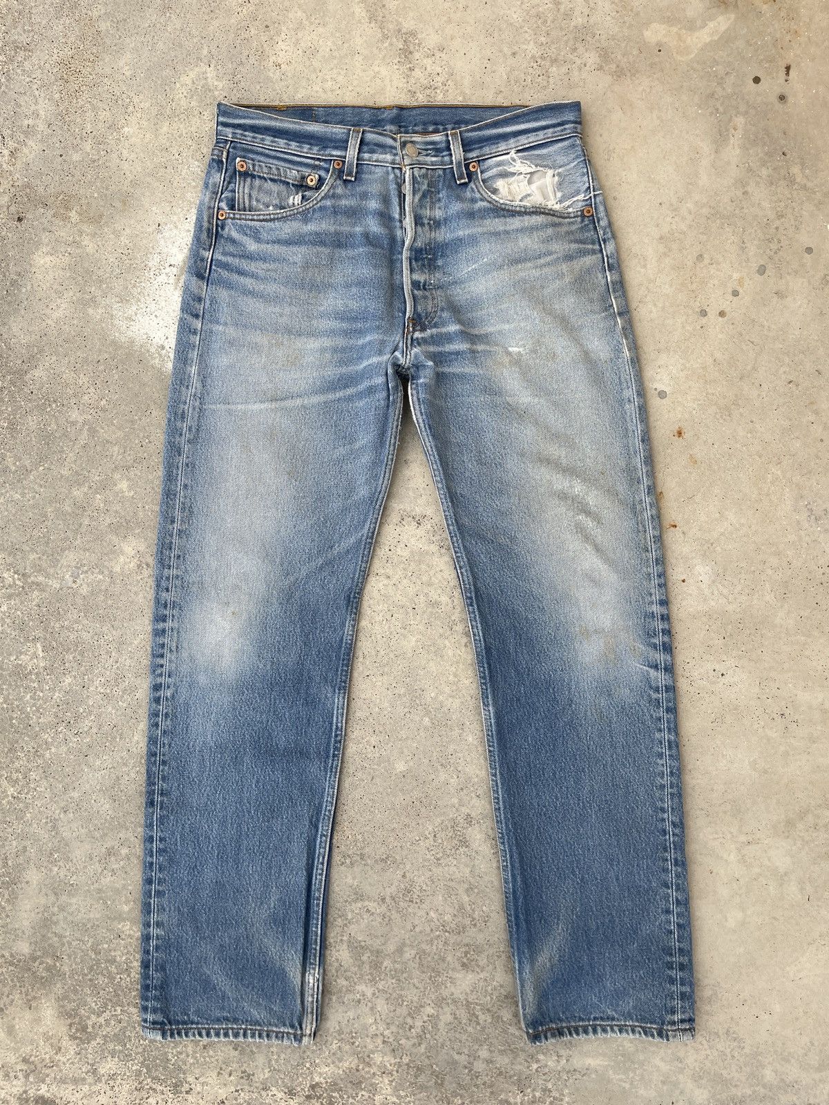 Levi's × Levi's Vintage Clothing × Vintage Vintage 90s Levis Faded Blue Denim Jeans Size US 32 / EU 48 - 1 Thumbnail