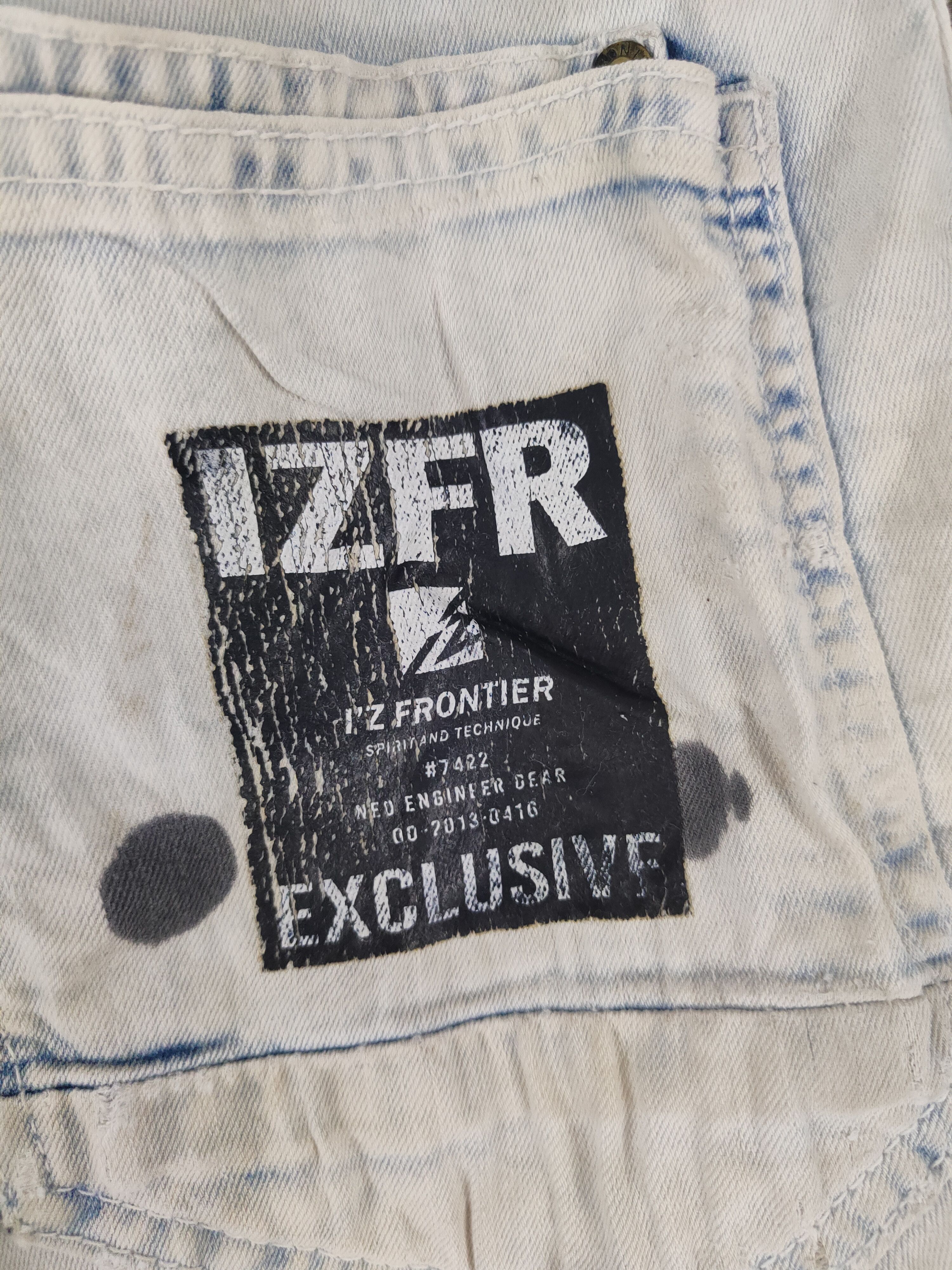 Japanese Brand I'z Frontier Light Blue Distressed Ripped Soft Jeans #W1997 Size US 32 / EU 48 - 13 Thumbnail