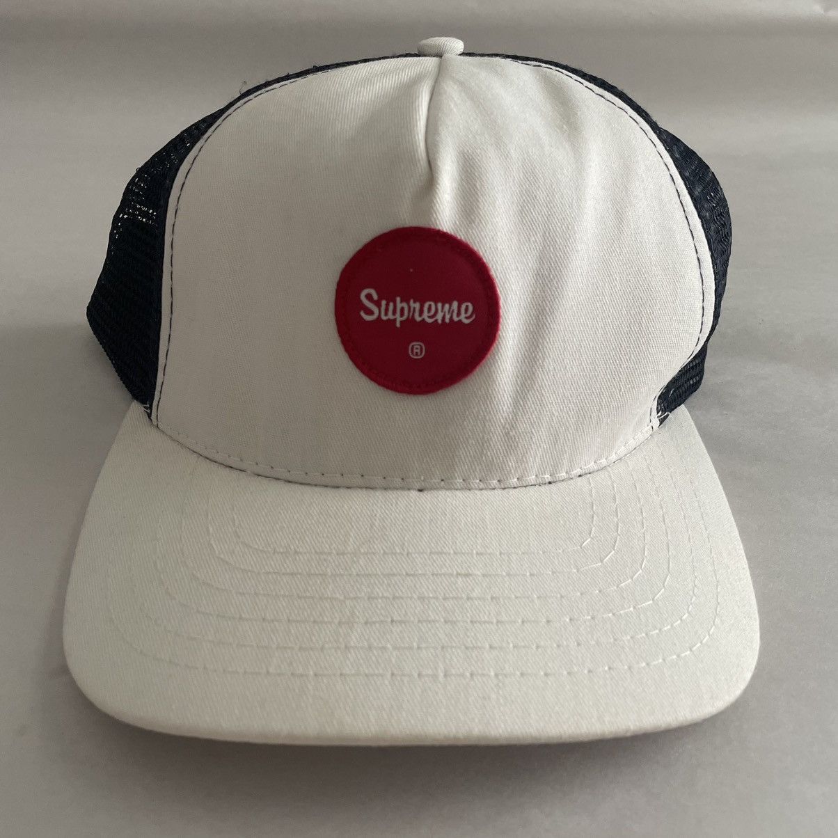 Supreme Vintage Supreme Circle Patch Trucker Hat Size ONE SIZE - 1 Thumbnail