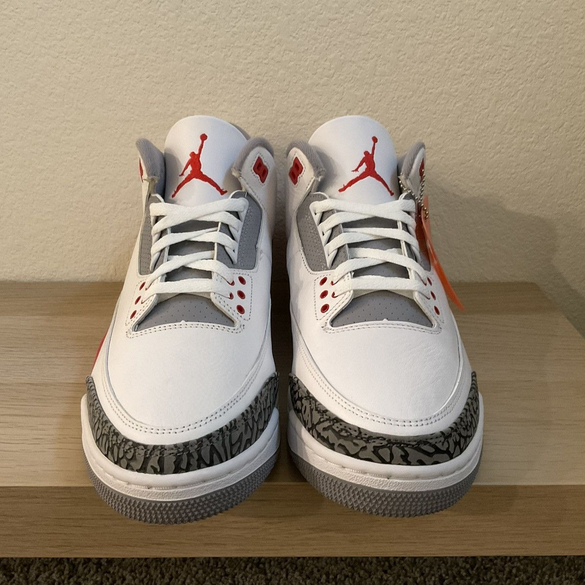 Nike Jordan 3 Retro Size US 11 / EU 44 - 3 Thumbnail
