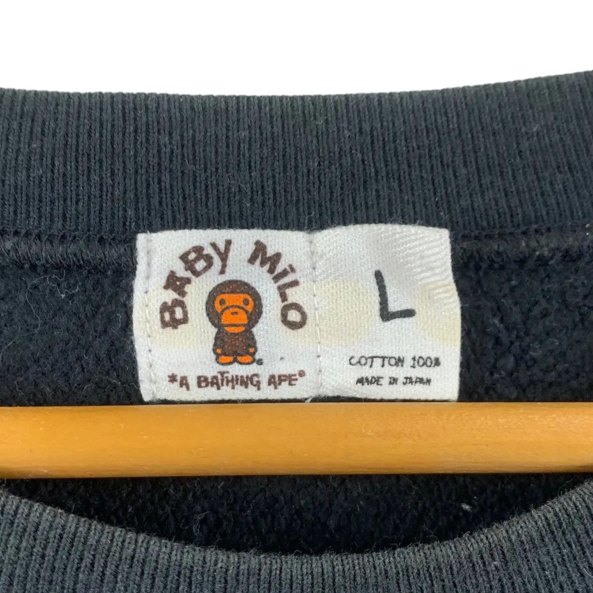 Bape Vintage BAPE A BATHING APE Baby Milo Punk Hair Sweatshirt Size US L / EU 52-54 / 3 - 5 Thumbnail