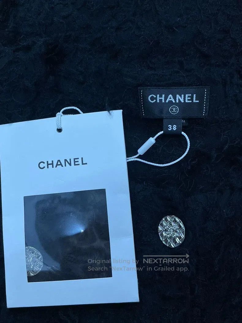 Chanel Chanel 22A Black Fuzzy Jacket with Crystals. Size US M / EU 48-50 / 2 - 4 Thumbnail