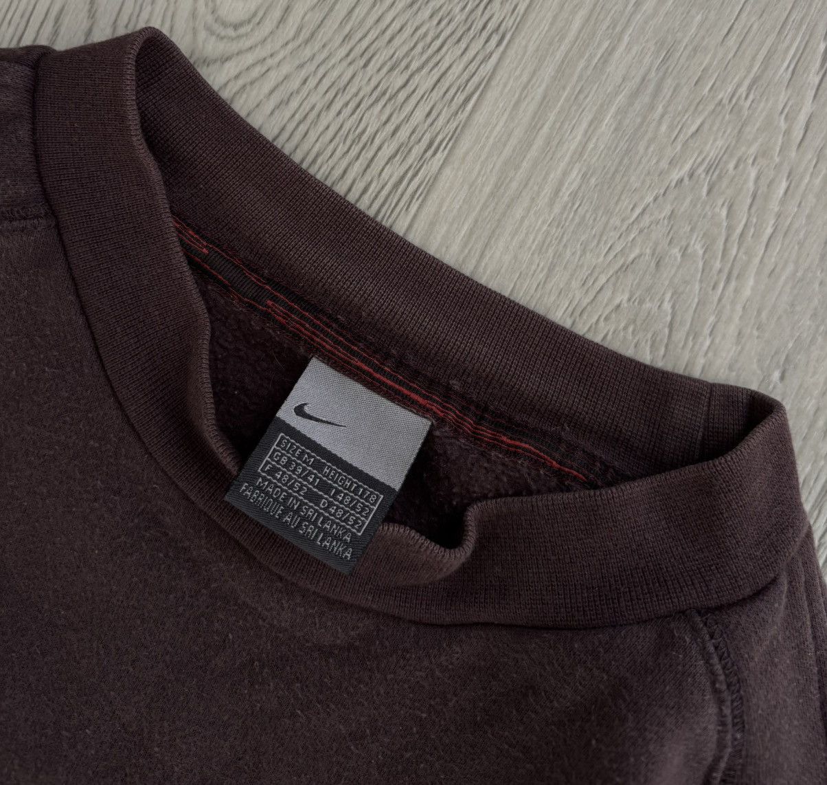 Nike 90s Nike Embroidered Sweatshirt Vintage Brown Zip Pocket ACG Size US M / EU 48-50 / 2 - 5 Thumbnail