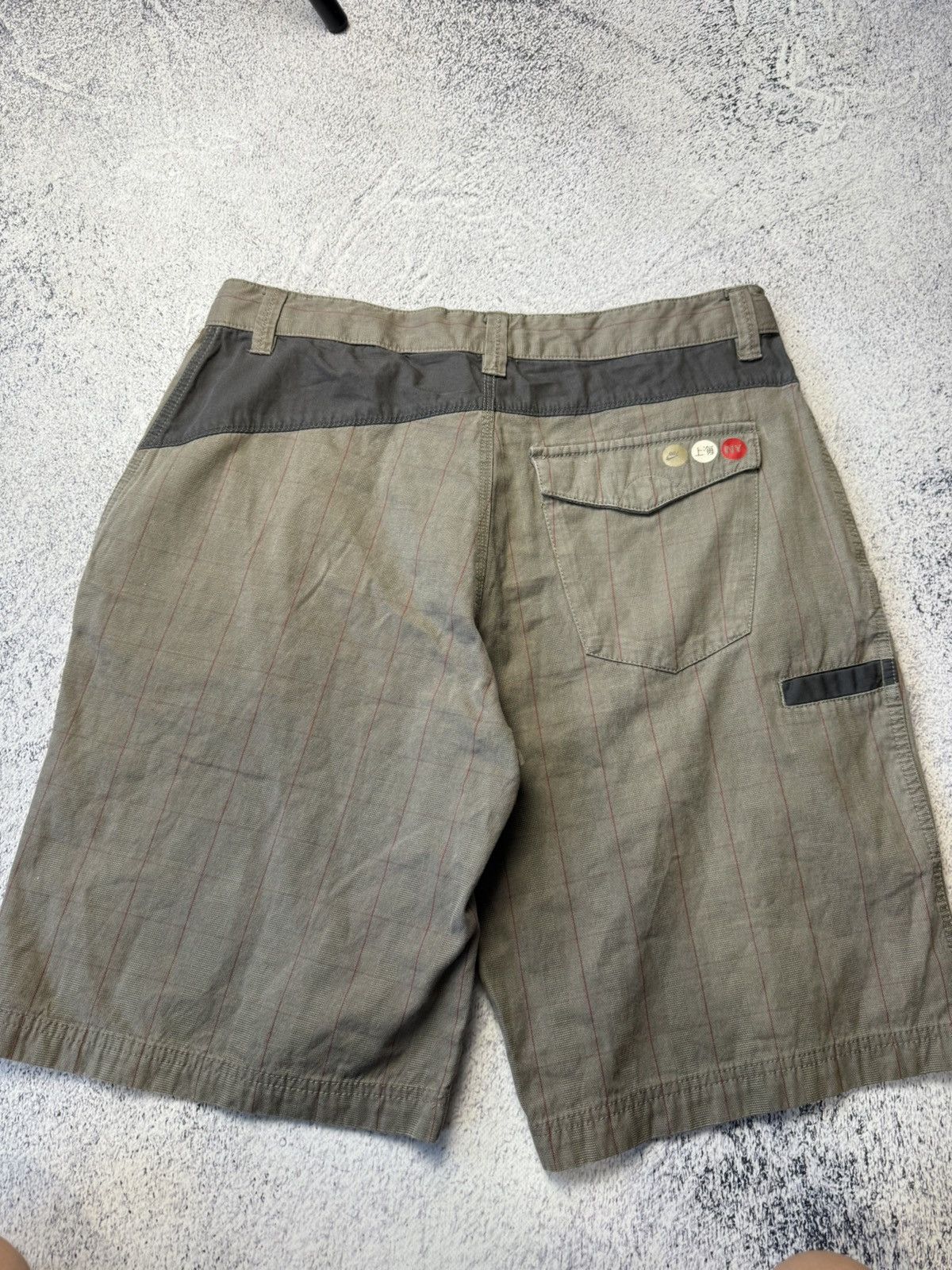 Nike Vintage Nike Shorts Japanese Y2K Size US 32 / EU 48 - 22 Thumbnail