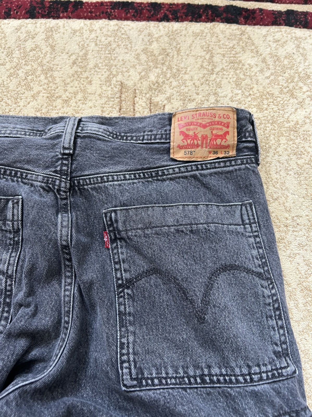 Levi's Levis 578 Faded Black Baggy Cargo Denim Jeans Size US 36 / EU 52 - 4 Thumbnail