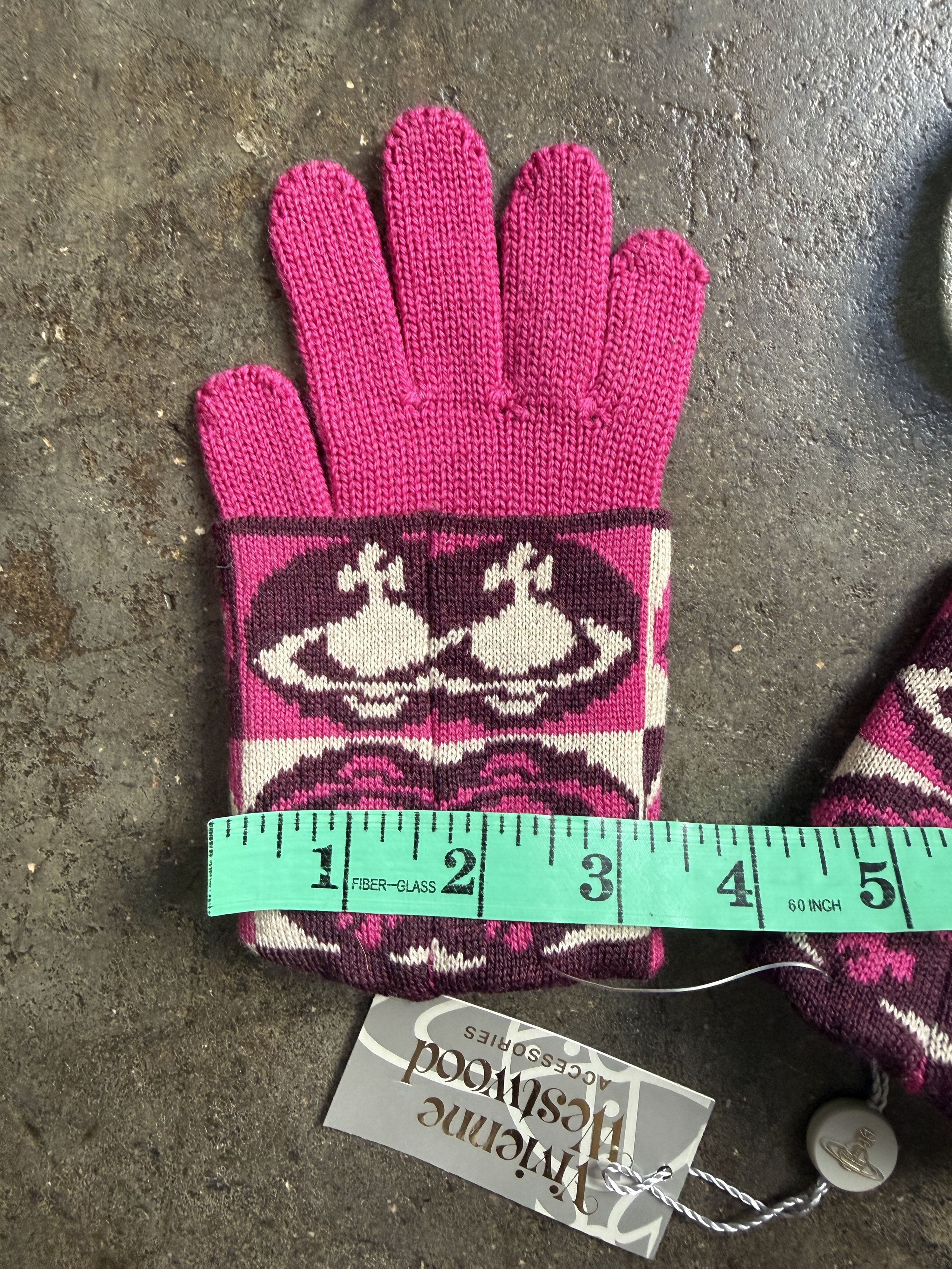 Vivienne Westwood Brand New Vivienne Westwood 100% wool Children Gloves Size ONE SIZE - 2 Thumbnail