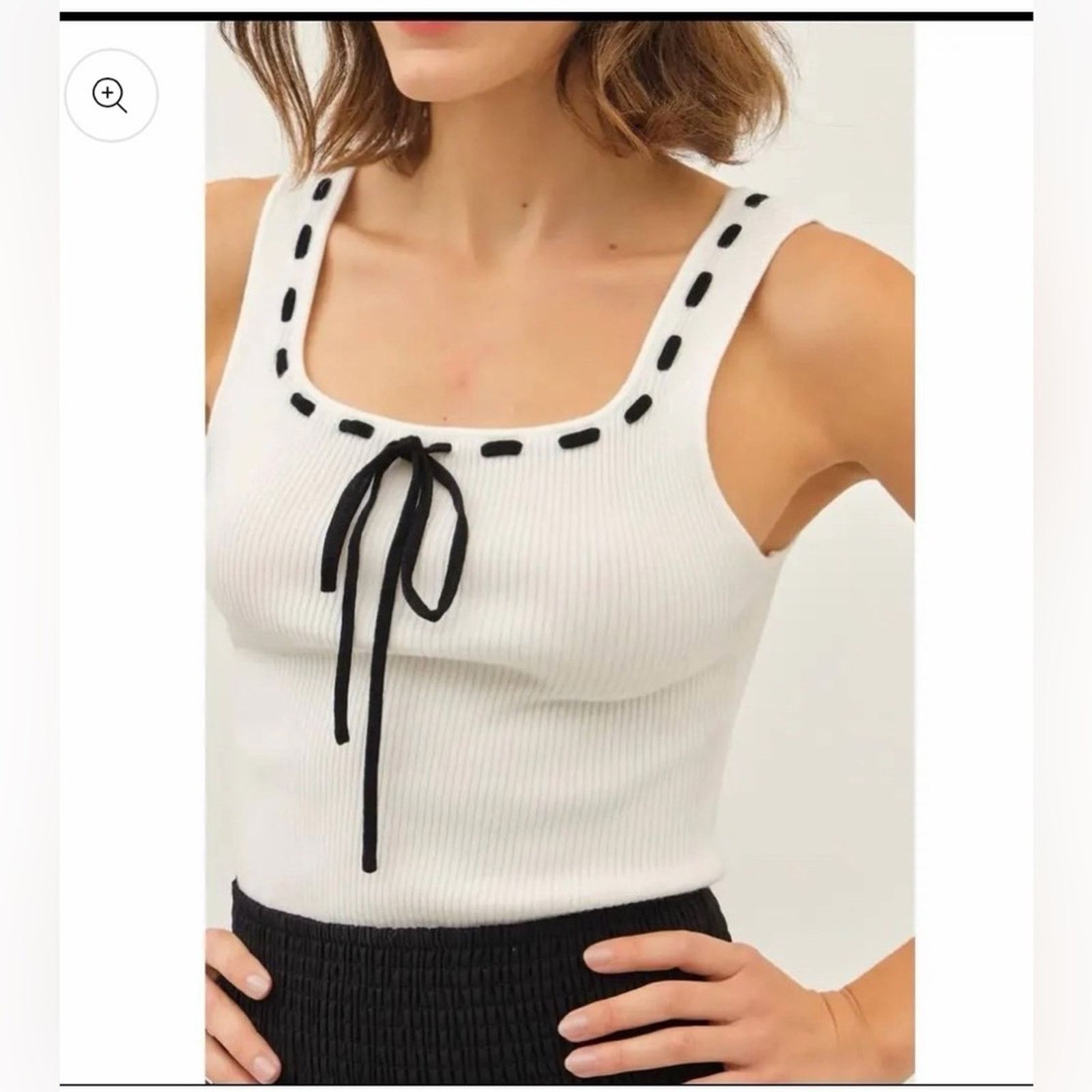 Other New Y2K White and Black Sleeveless Crop Top with Bow Detail Size S / US 4 / IT 40 - 2 Thumbnail