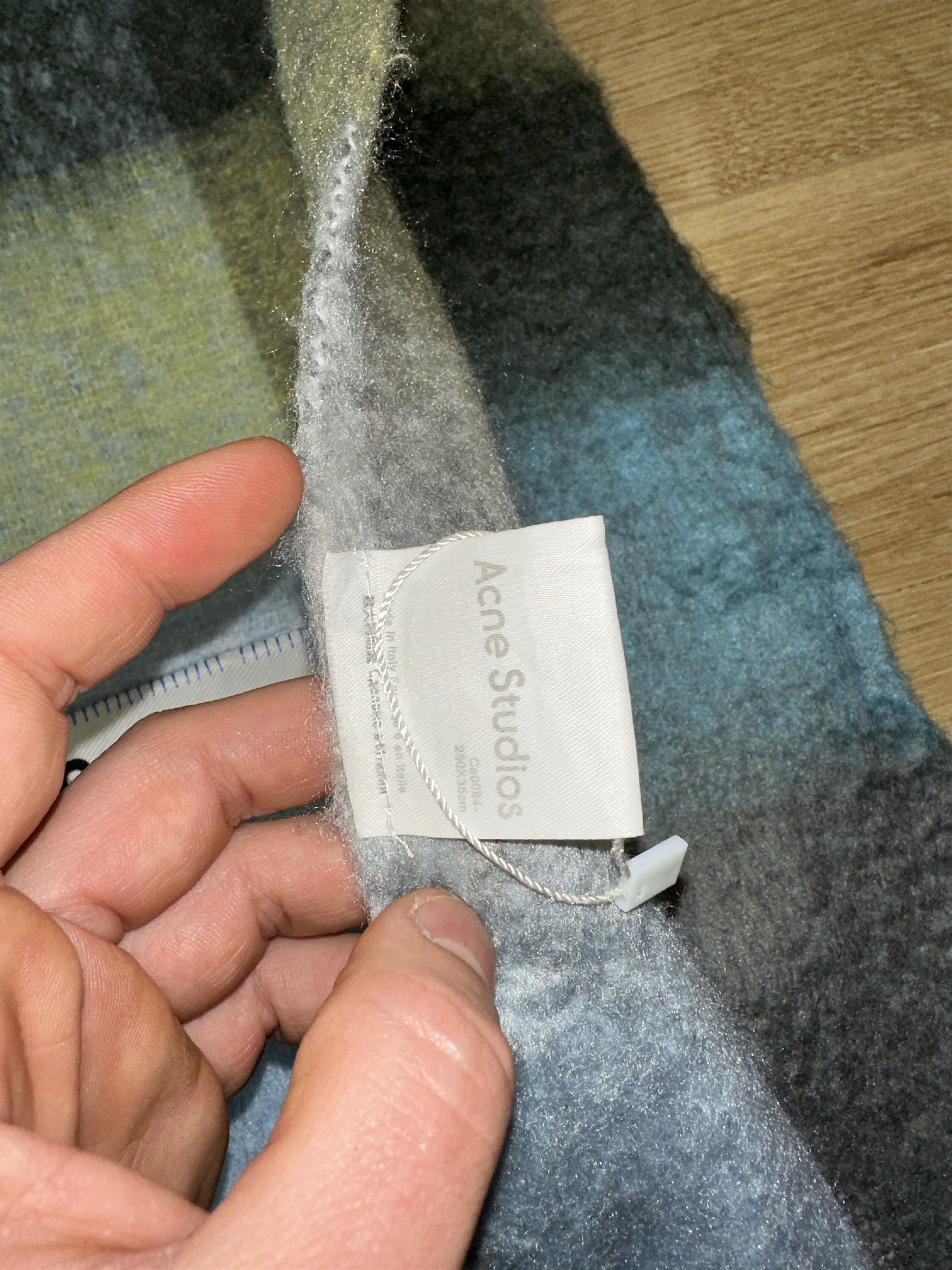 Acne Studios Check Multicolor Acne Studios Scarf Fringe Italy 250cm Size ONE SIZE - 8 Thumbnail