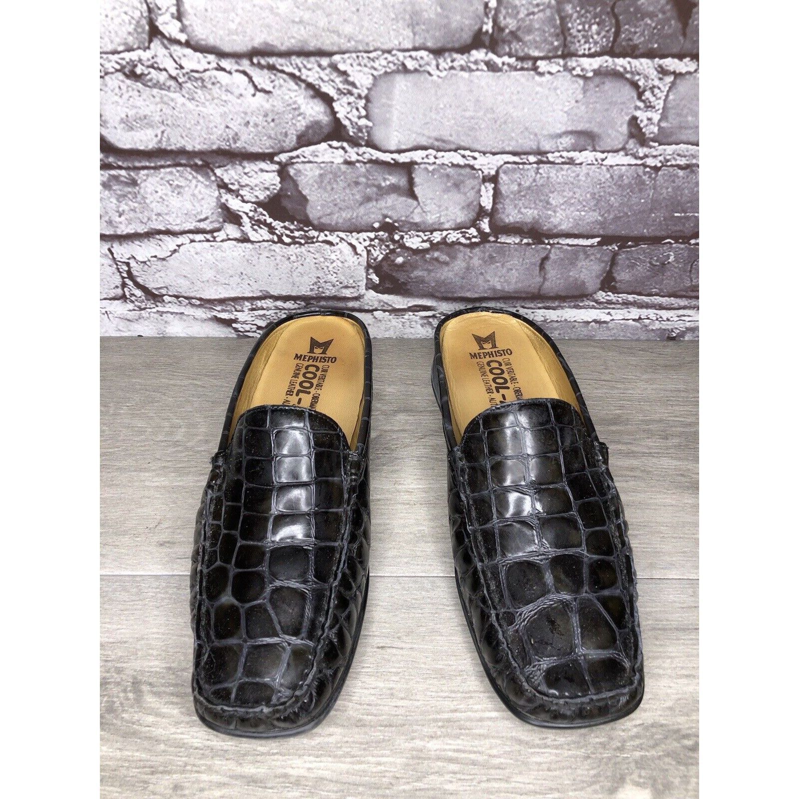 Mephisto Mephisto Black Patent Leather Crocometal Croc Print Mules Sh Size US 8 / IT 38 - 19 Thumbnail