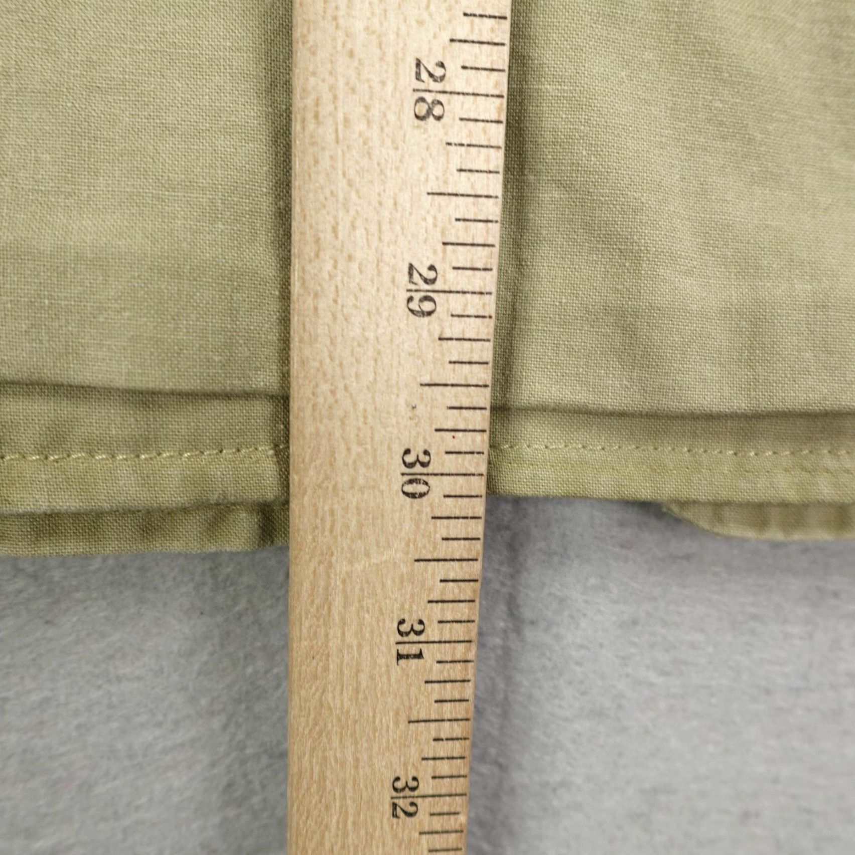Vintage VINTAGE Woolrich Vest Jacket Quilted Woolrich Mens XL Khaki Beige Zip Pockets Full Zip Travel Workwear 80s 90s Mens Size US XL / EU 56 / 4 - 7 Thumbnail