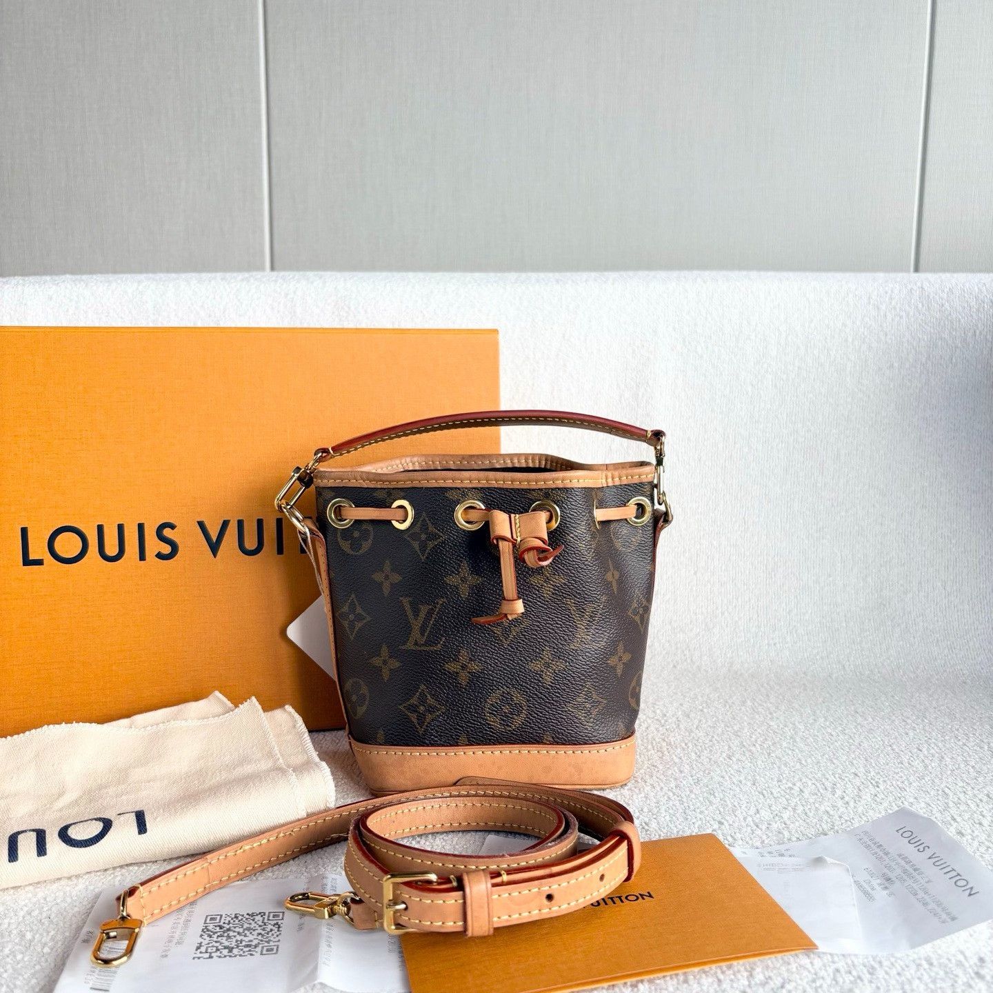 Louis Vuitton Pre-loved Bag Very good condition Size ONE SIZE - 1 Thumbnail