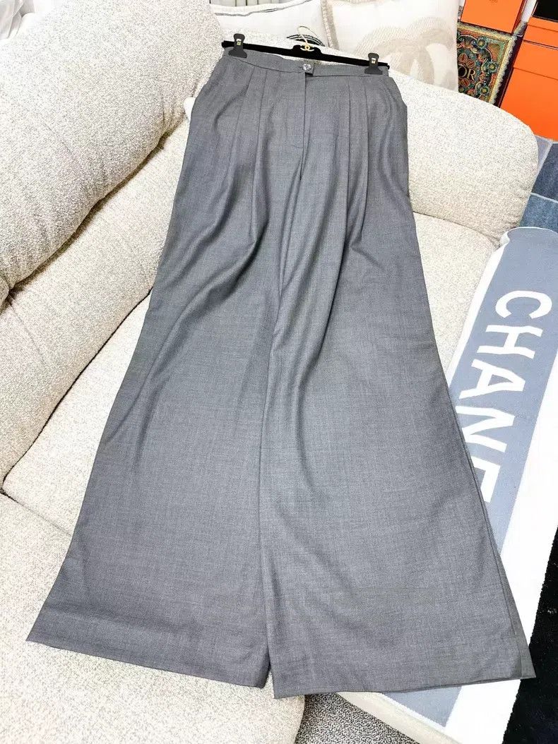 Chanel Chanel 22C early spring gray suit trousers Size 24" / US 00 / IT 34 - 1 Thumbnail