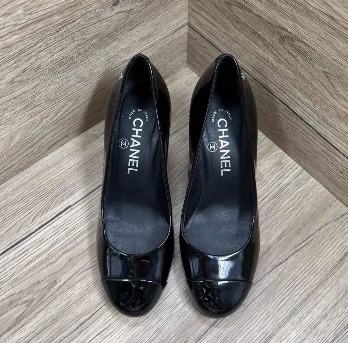 Chanel Chanel Glossy Pearl Double C High Heels J41 Size US 5.5 / IT 35.5 - 2 Thumbnail