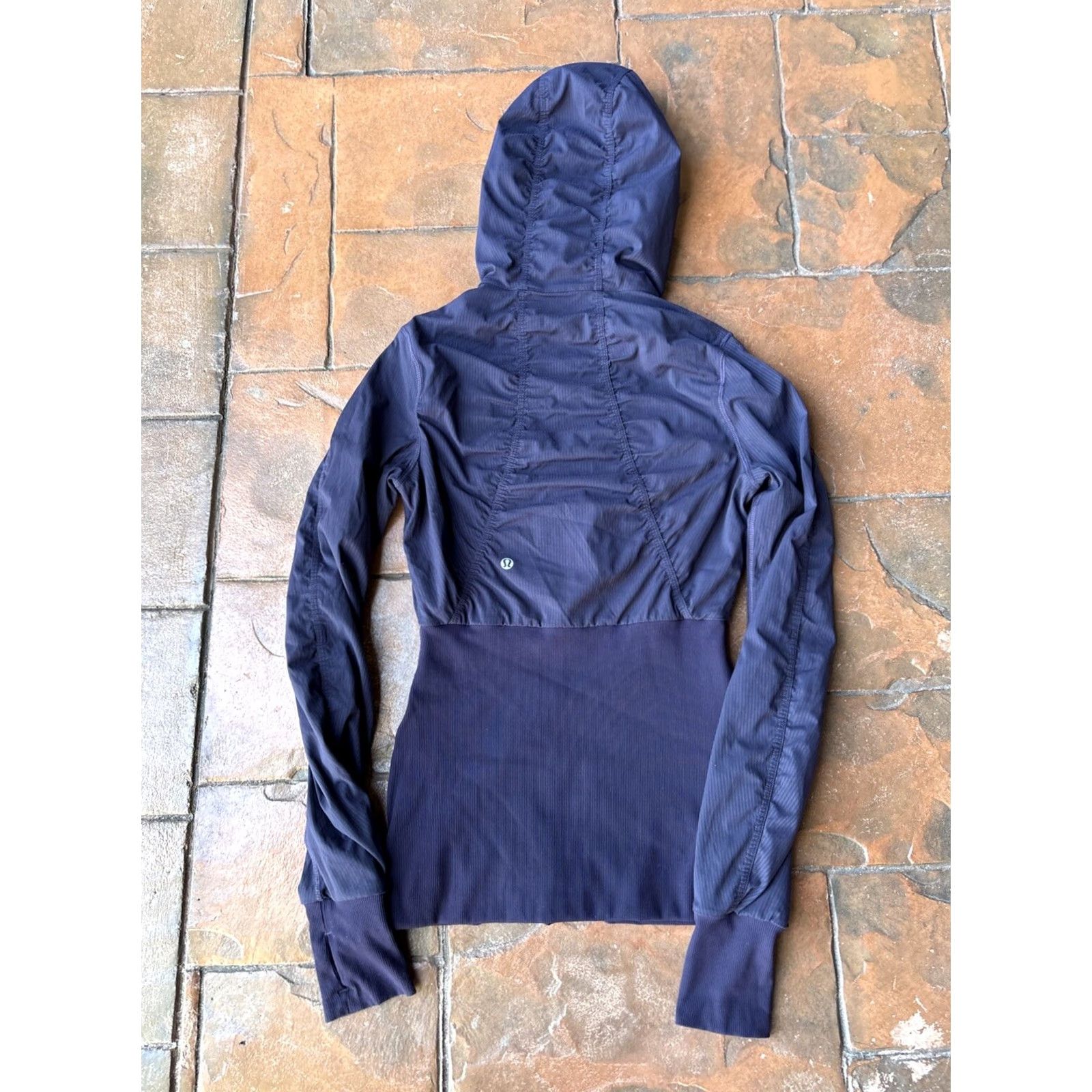 Lululemon Lululemon Dance Studio Jacket III CORSET Reversible Hoodie Jacket Women's 6 Purple Striped/Solid Full Zip Pockets Reversible Size M / US 6-8 / IT 42-44 - 2 Thumbnail