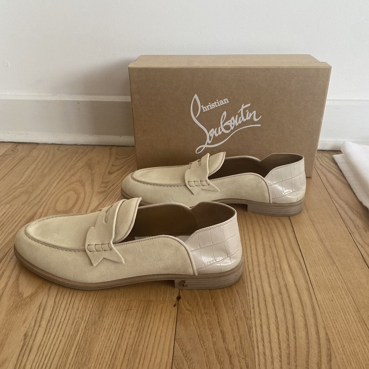 Christian Louboutin Christian Louboutin Penny Sand Tan Suede Croc Loafers Shoes Size US 12.5 / EU 45-46 - 5 Thumbnail
