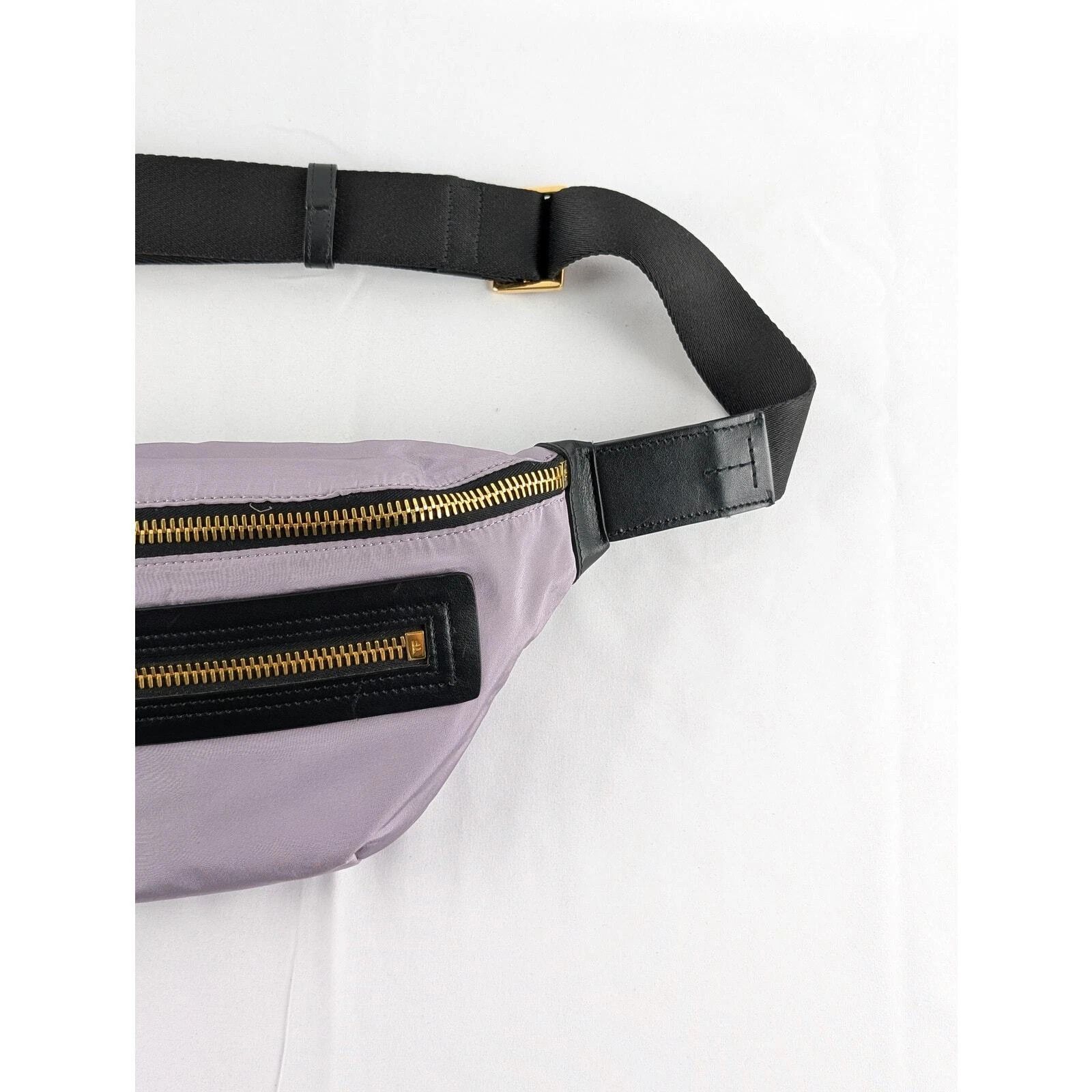 Tom Ford o1rshd1 Size: OS / Men Belt Bags in Lavander/Black Size ONE SIZE - 11 Thumbnail