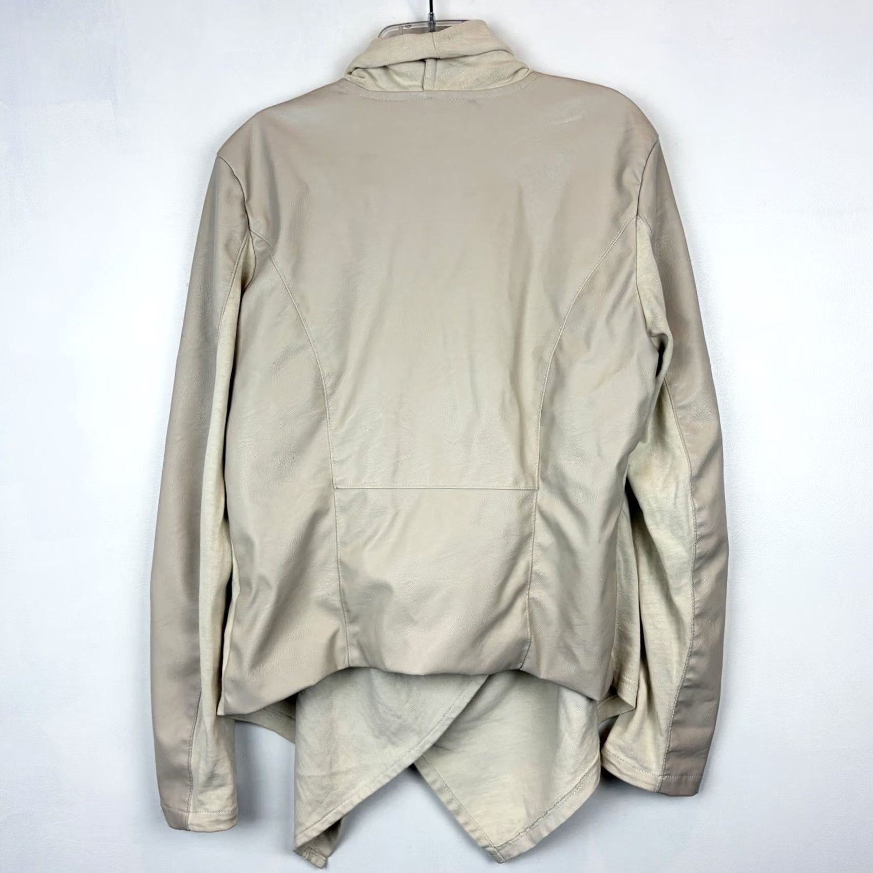 Vintage BLANKNYC Jacket Womens L Ivory Moto Leather Faux Front Zipper Short Drapey Casual Size L / US 10 / IT 46 - 2 Thumbnail