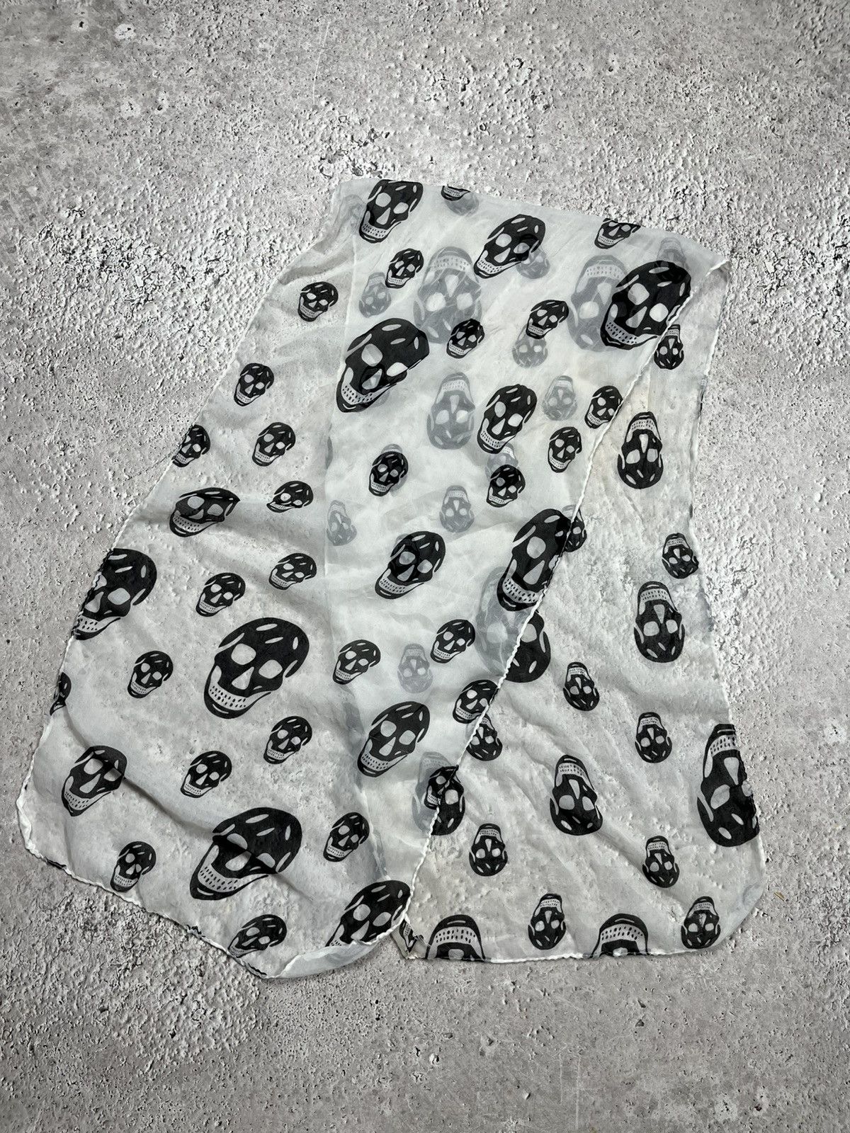 Other Black Skull Print Sheer Scarf Wrap 37x150 cm Lightweight Size ONE SIZE - 1 Thumbnail