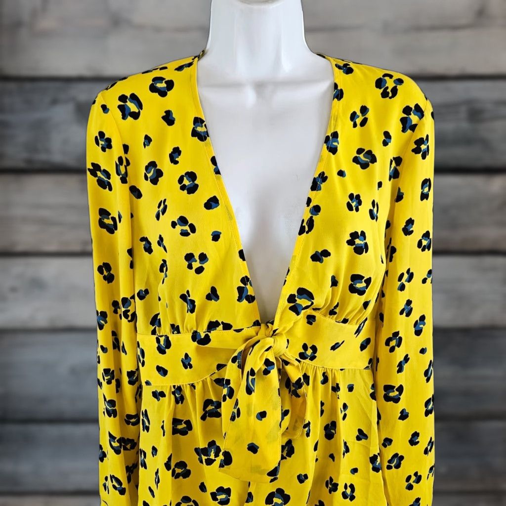 Vintage Cabi Womens Blouse Tie Front Size S Yellow Black Animal Print Shirt Womens Tan Yellow Size S / US 4 / IT 40 - 1 Thumbnail