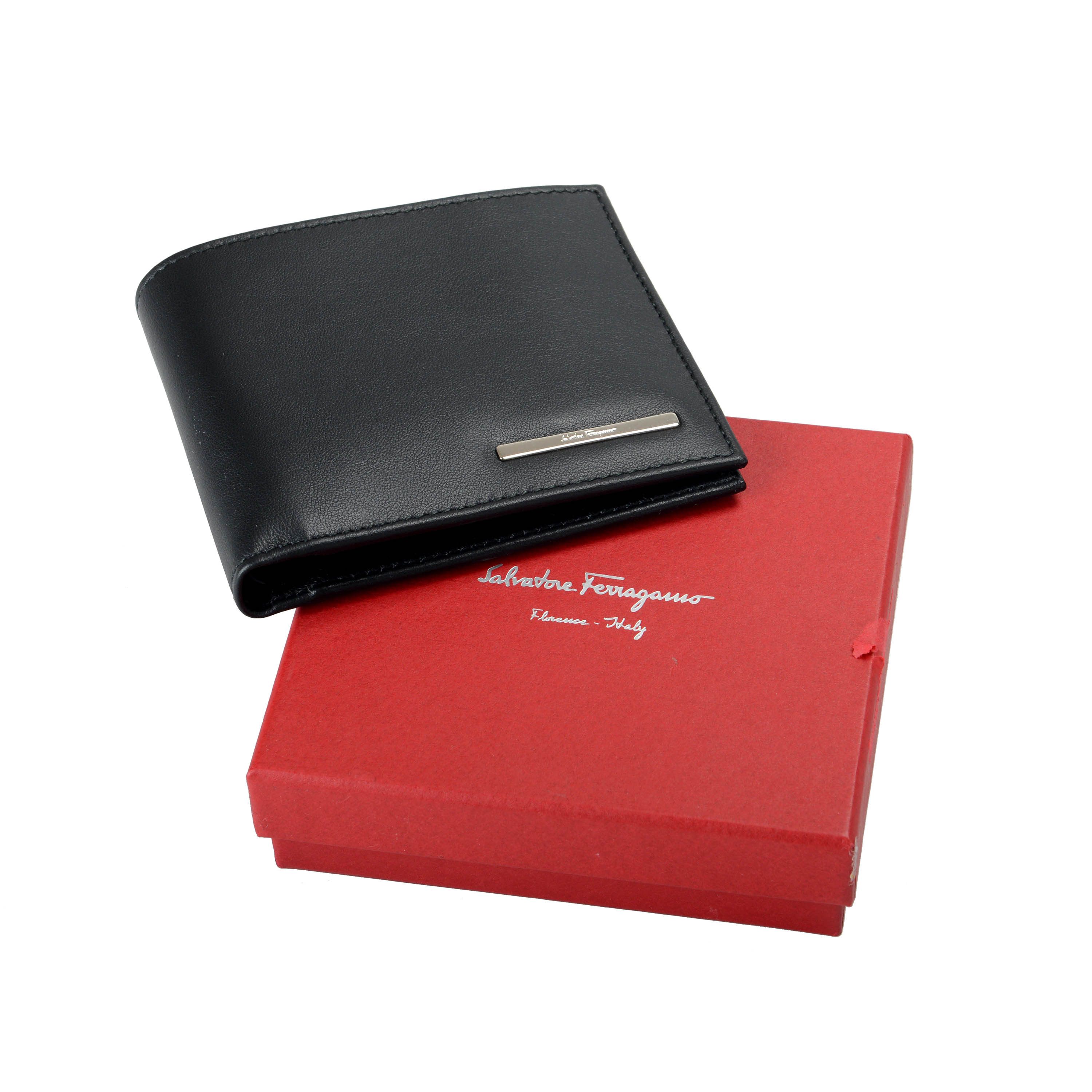 Salvatore Ferragamo o1s1rm0924 Size: OS / Leather Bi-fold Wallet in Black Size ONE SIZE - 2 Thumbnail
