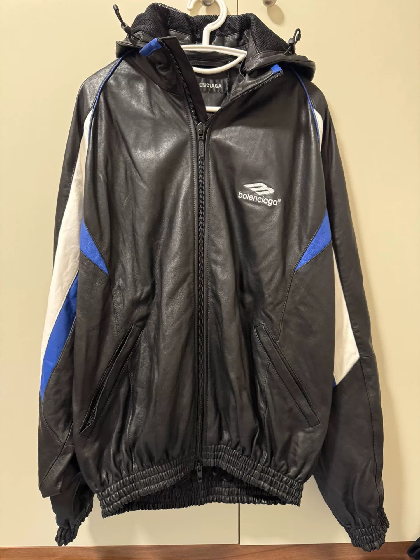 Balenciaga Balenciaga SS23 Logo Print Leather Hoodie Size US M / EU 48-50 / 2 - 1 Thumbnail