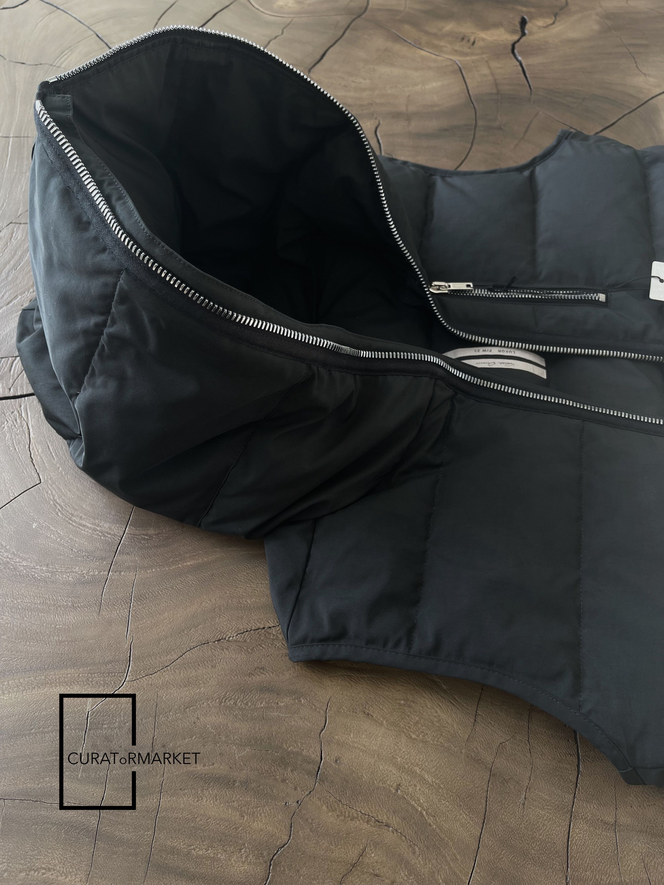 Rick Owens EU48 RARE Sample Padded Down Puffer Sealed Vest FW23 Luxor Size US M / EU 48-50 / 2 - 11 Thumbnail