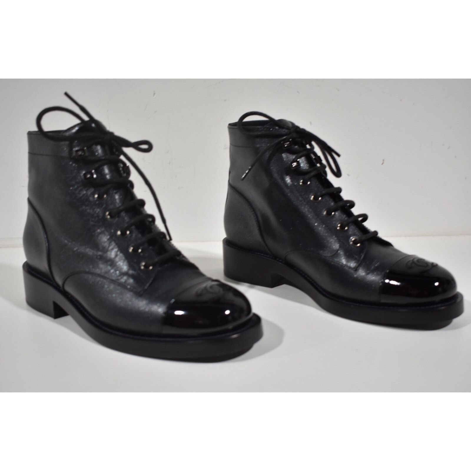 Chanel Chanel 20A Black Calfskin Leather CC Combat Lace Up Tie Size US 9.5 / IT 39.5 - 3 Thumbnail