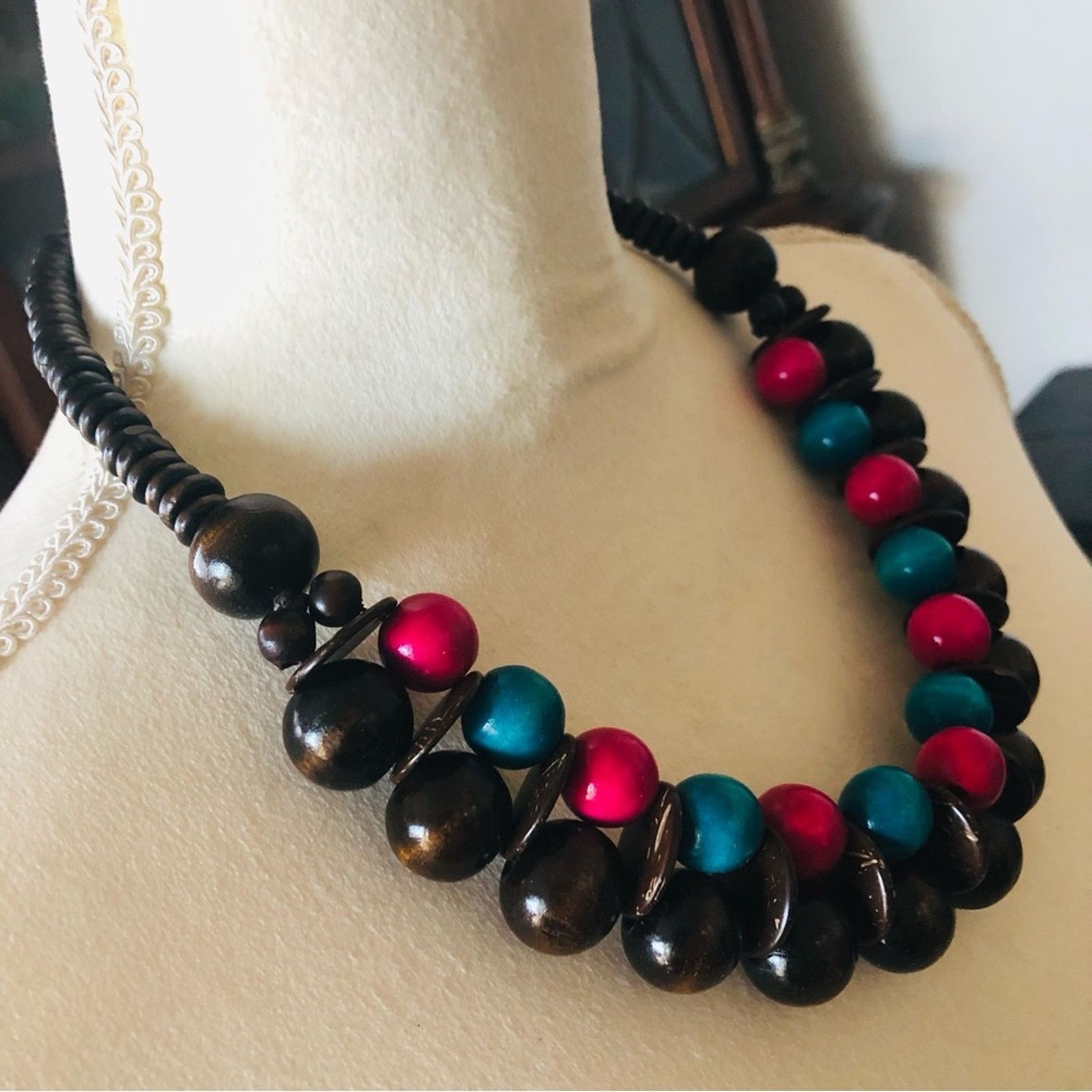 Jewelry Bold chunky multi tone painted wood bead necklace Size ONE SIZE - 3 Thumbnail