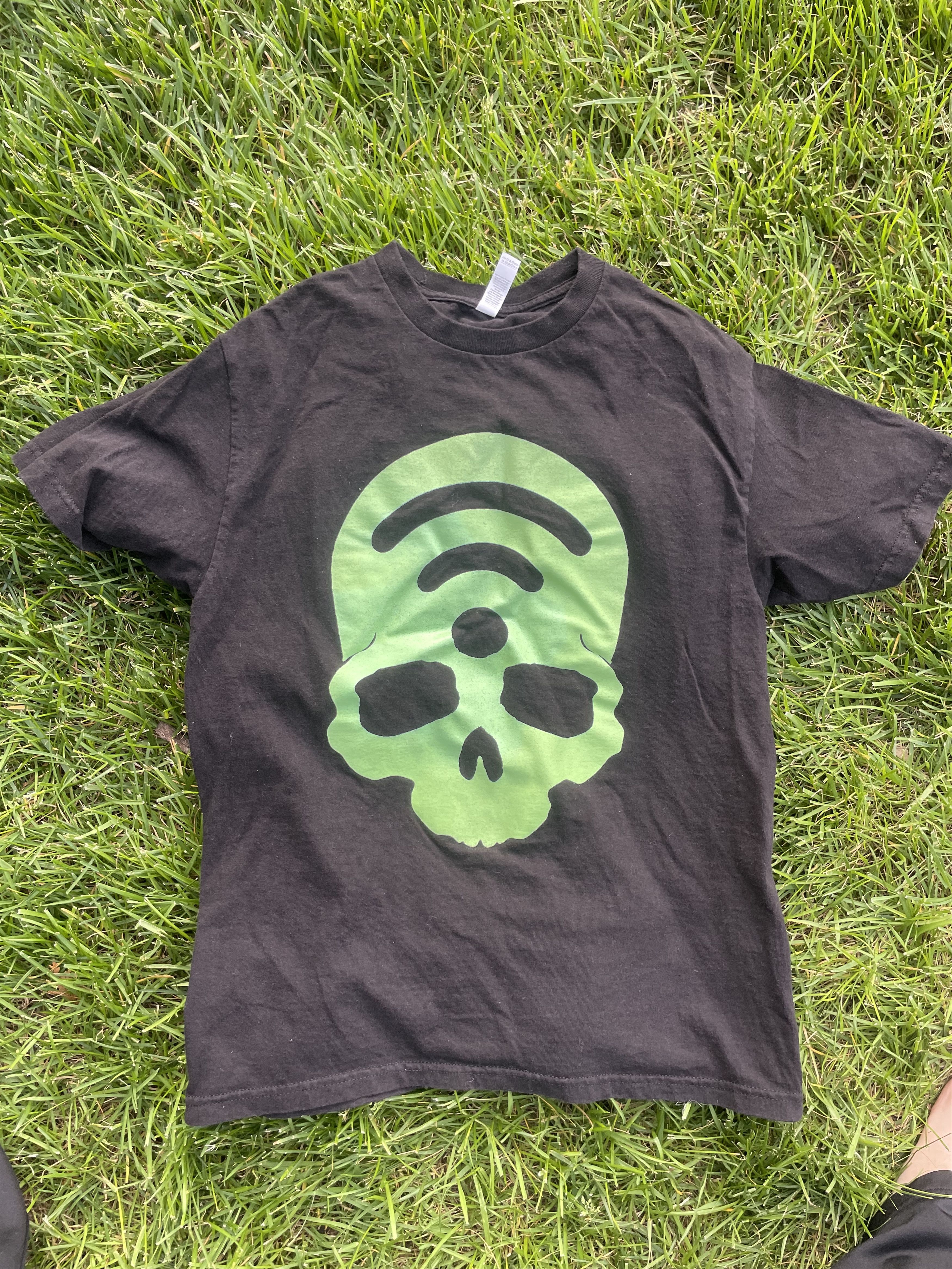 Other Wifisfuneral Ethernet Fluorescent Tee Size US M / EU 48-50 / 2 - 1 Thumbnail