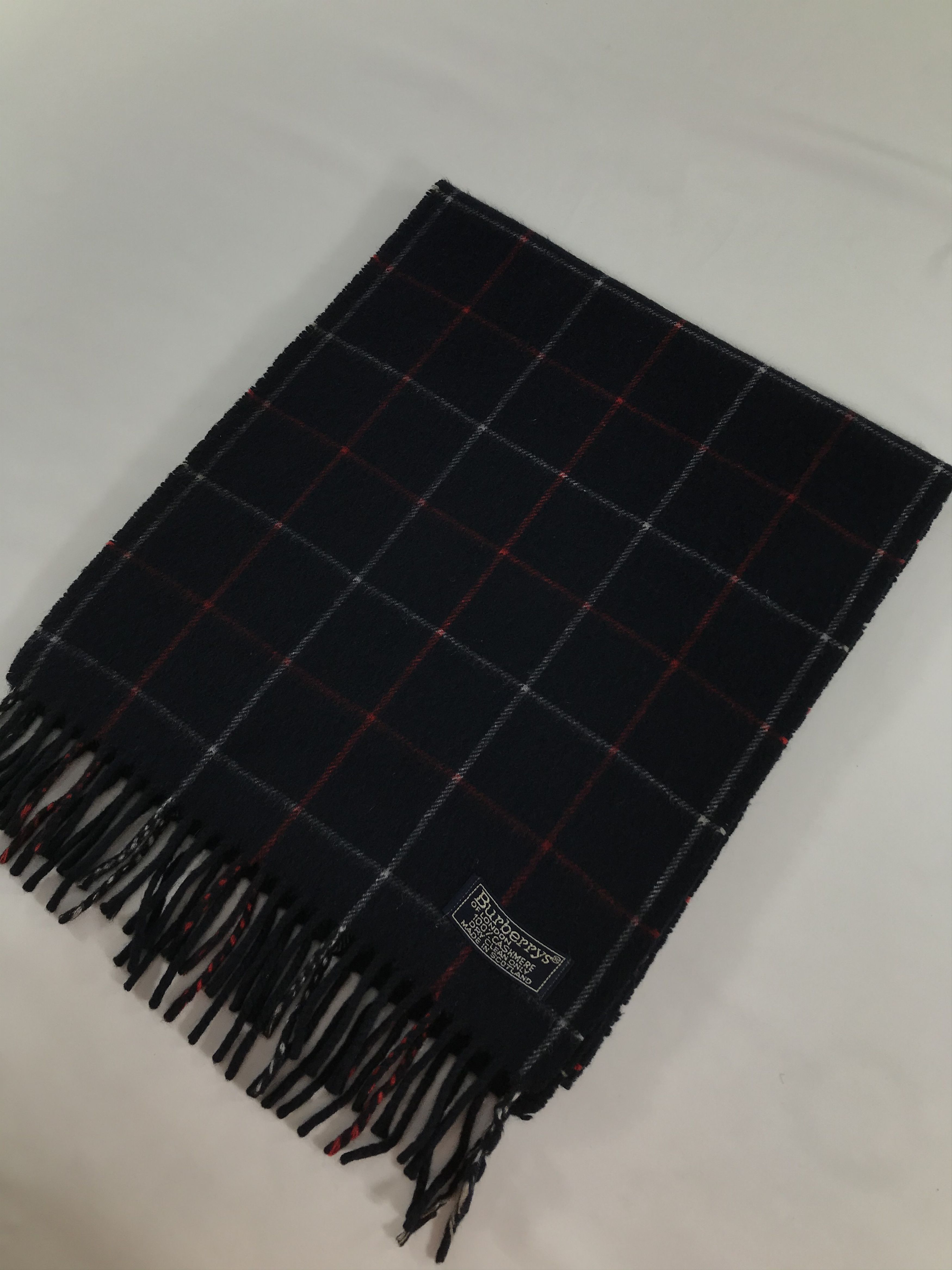 Burberry Burberry Cashmere Scarf Muffler Neckwear Neck Warmer V287 Size ONE SIZE - 3 Thumbnail